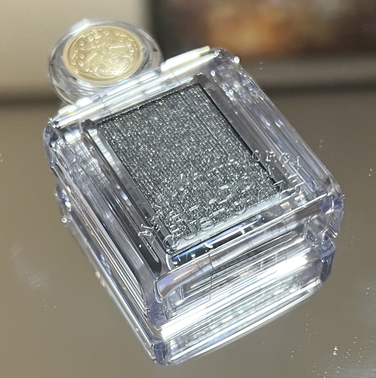 シャドーカスタマイズ/MAJOLICA MAJORCA/単色アイシャドウを使ったクチコミ（1枚目）