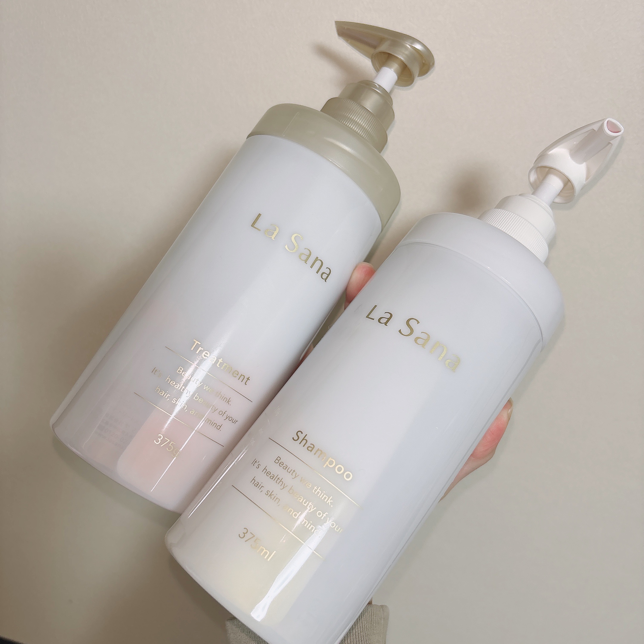 プレミオール ヘア エッセンス ホワイトティーの香り/ラサーナ/ヘアオイルを使ったクチコミ（1枚目）