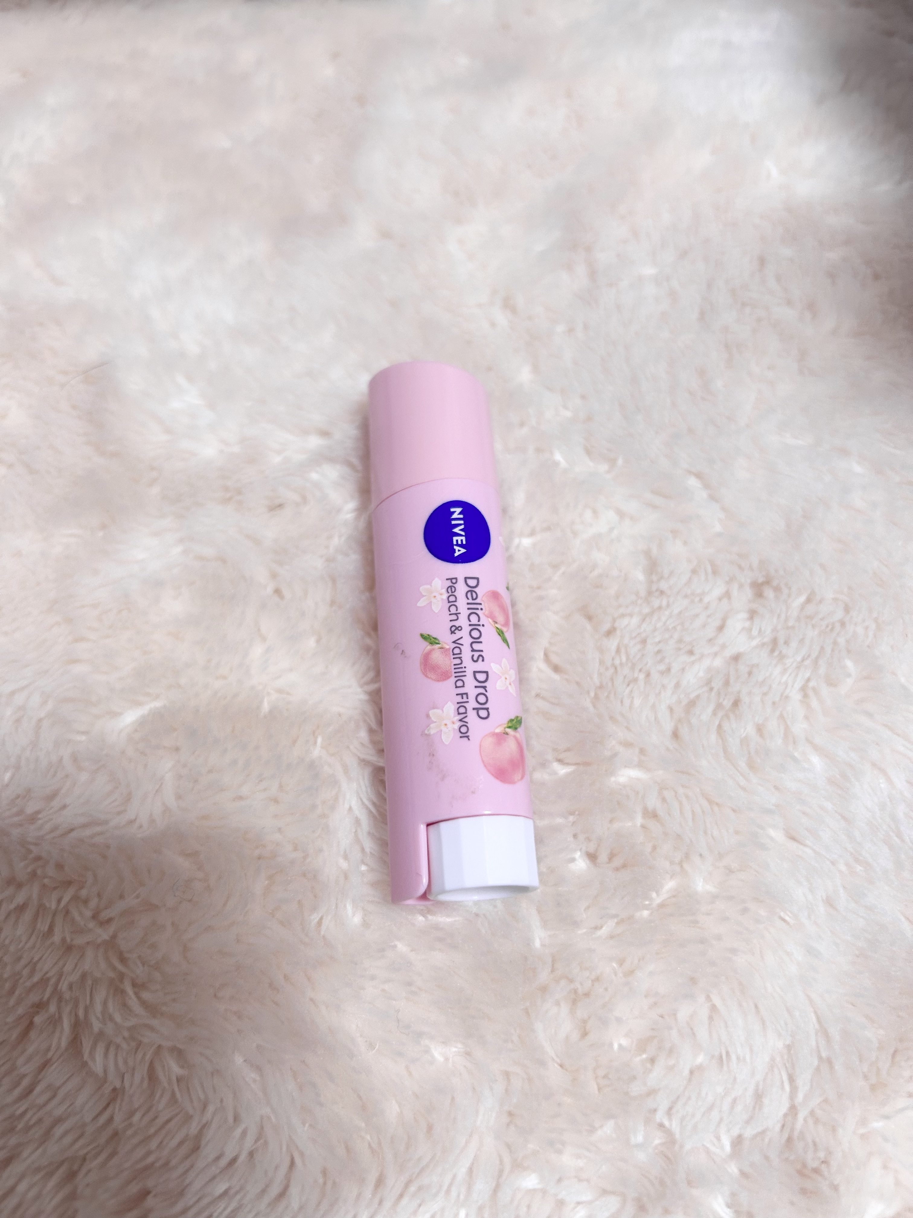 ニベア フレーバーリップ デリシャスドロップ ピーチの香り/ニベア/リップクリームを使ったクチコミ（1枚目）