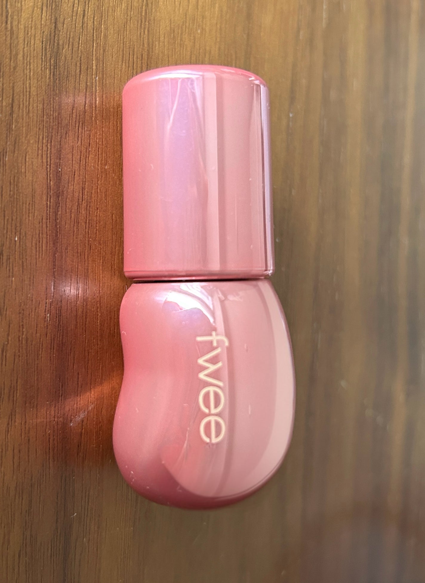 フィー 3Dボリューミンググロス/fwee/リップグロスを使ったクチコミ(1枚目)