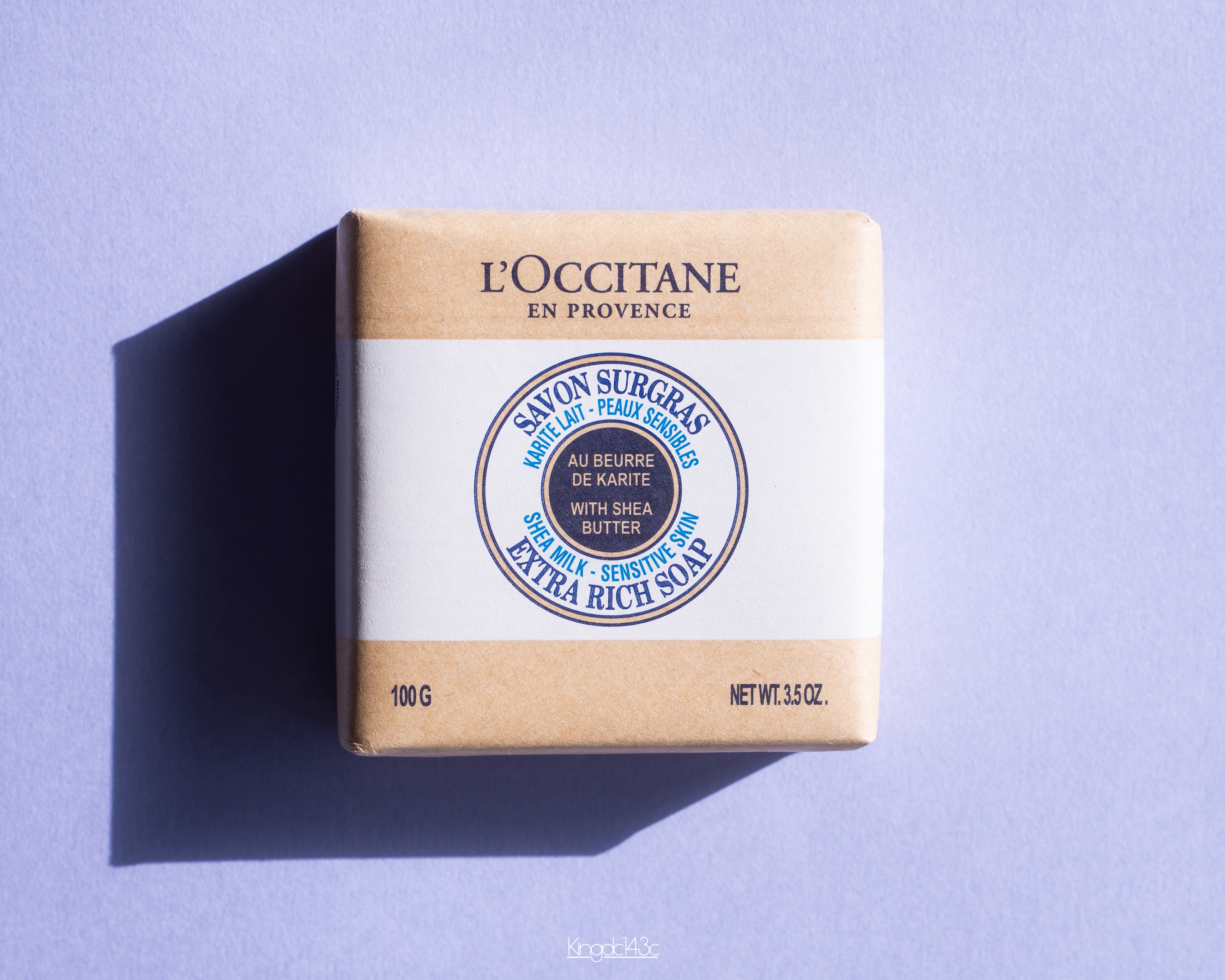 .
⁡
ロクシタン
シアソープ ミルク
⁡
泡立ちが良く、
泡立てネットやバスリリーで
簡単にやわらかく濃密な泡が作れました🫧
⁡
どこか懐かしいようなミルクの香り。
香りはやや強めに感じました。
⁡
主にボディに使っています。
すべすべ