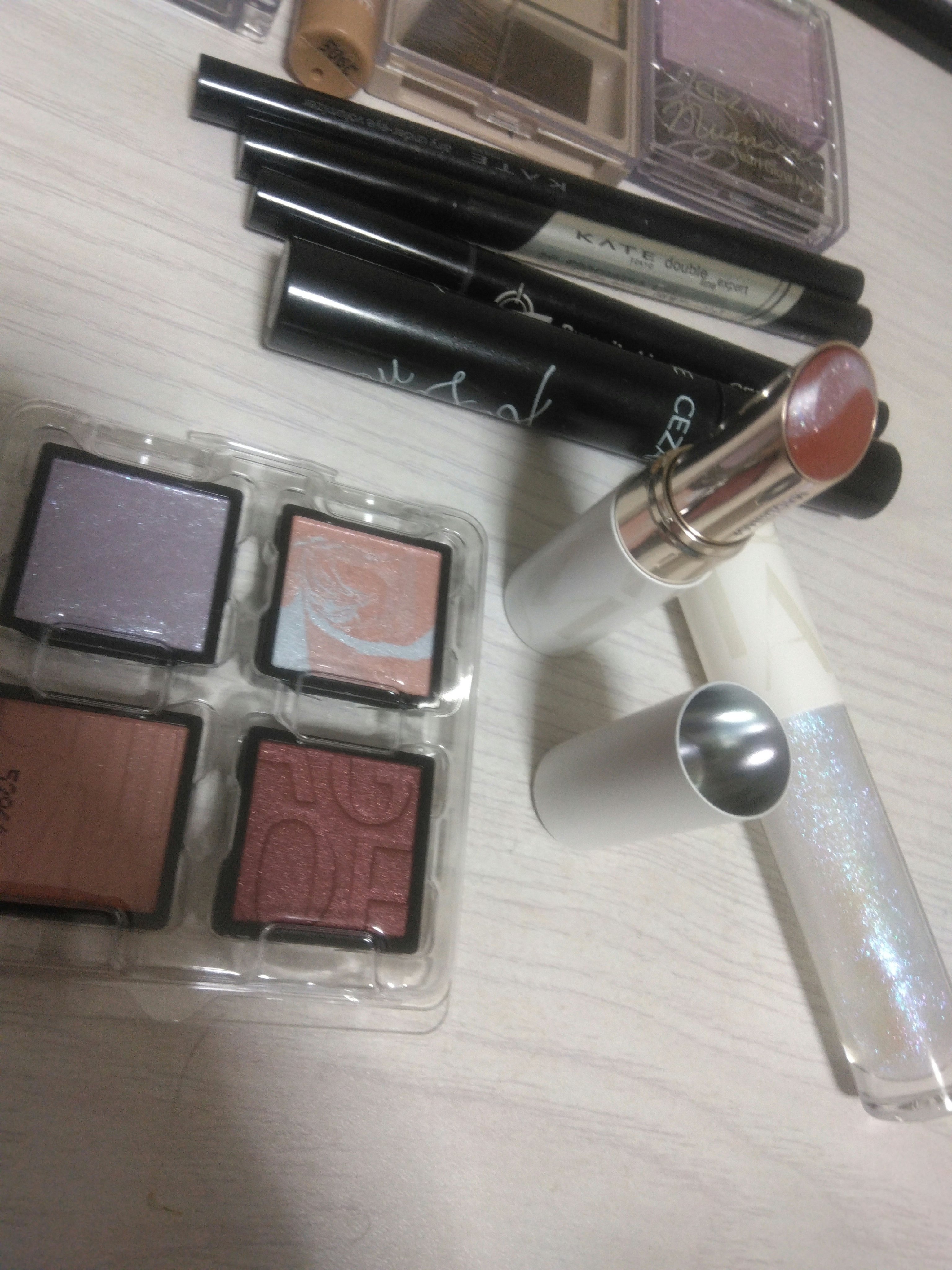 Bloom Collection ドラマティックエッセンスルージュ（限定カラー） BR520 ブラウンマーブル/マキアージュ/口紅を使ったクチコミ（2枚目）