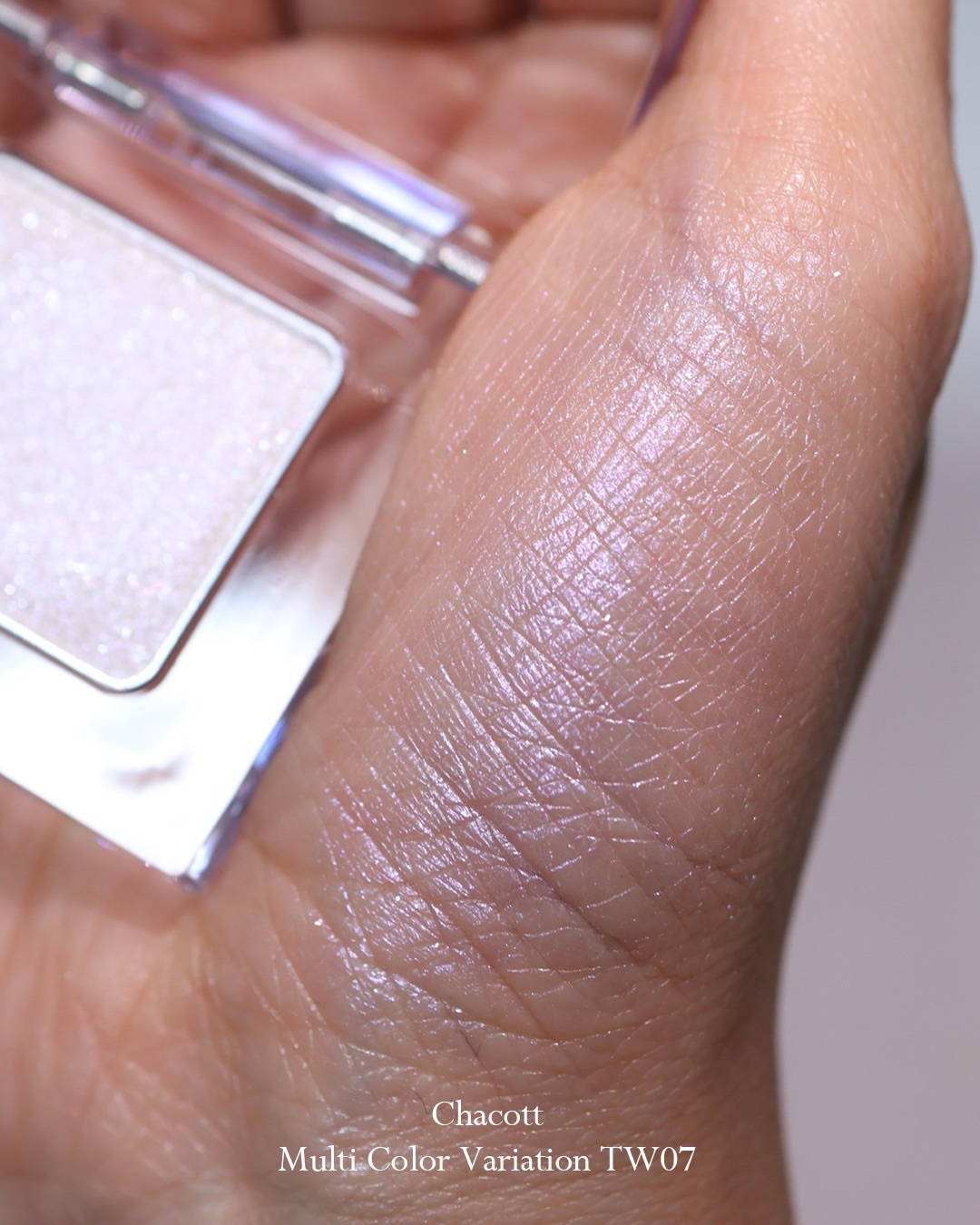マルチカラーバリエーション トゥインクル/チャコット・コスメティクス/単色アイシャドウを使ったクチコミ（3枚目）