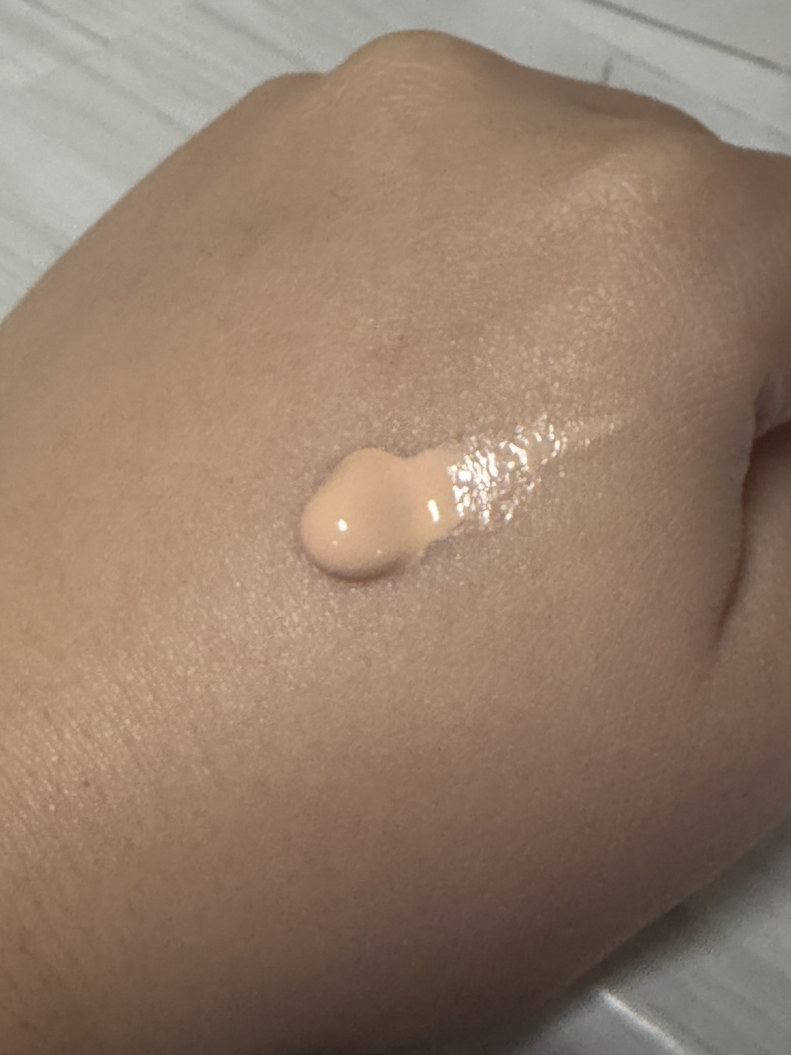 ウォータフルトーンアップサンクリーム（カバーベージュ）/ダルバ/日焼け止め・UVケアを使ったクチコミ（3枚目）