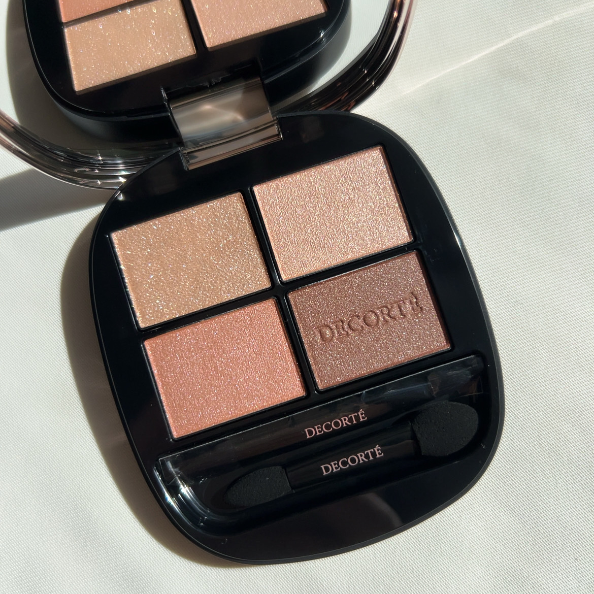 スキンシャドウ デザイニング パレット/DECORTÉ/アイシャドウパレットを使ったクチコミ（2枚目）