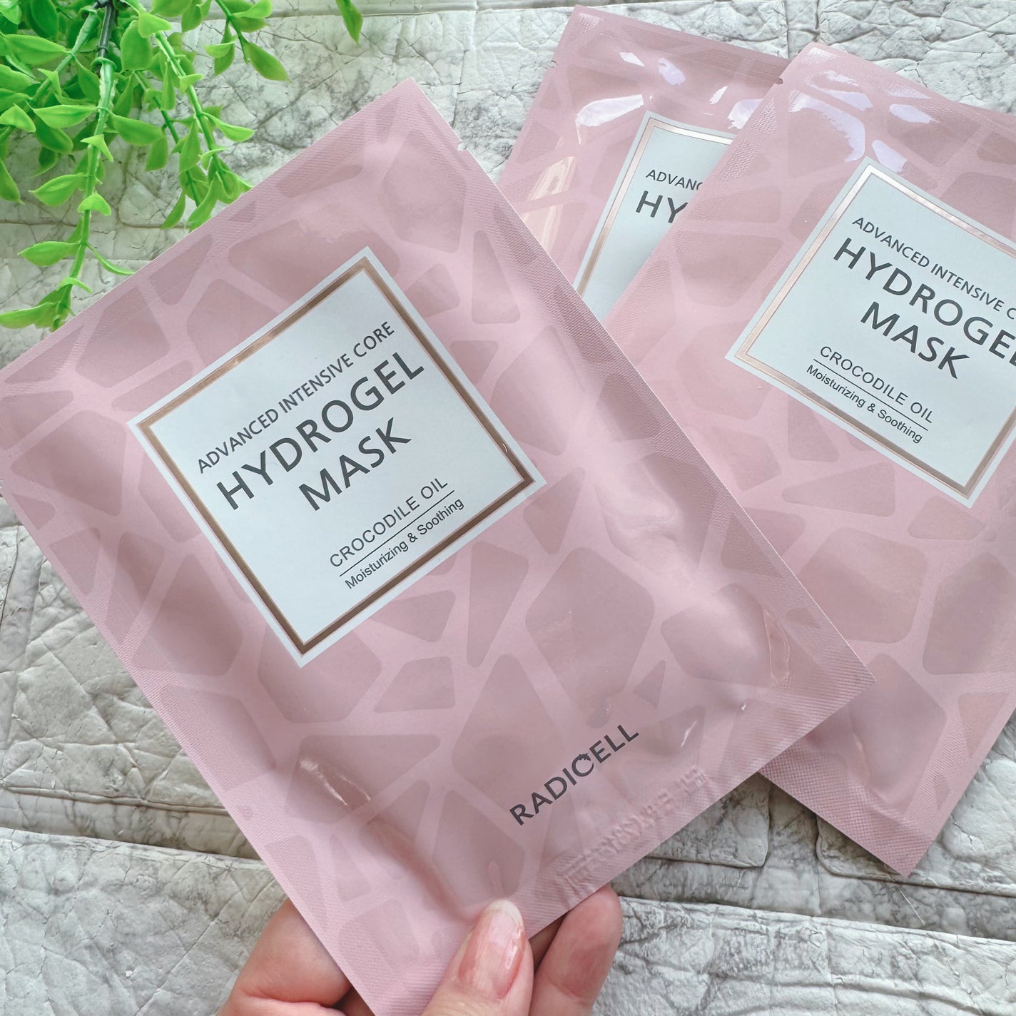 クロコダイルオイルハイドロゲルマスク /RADICELL/シートマスク・パックを使ったクチコミ(3枚目)