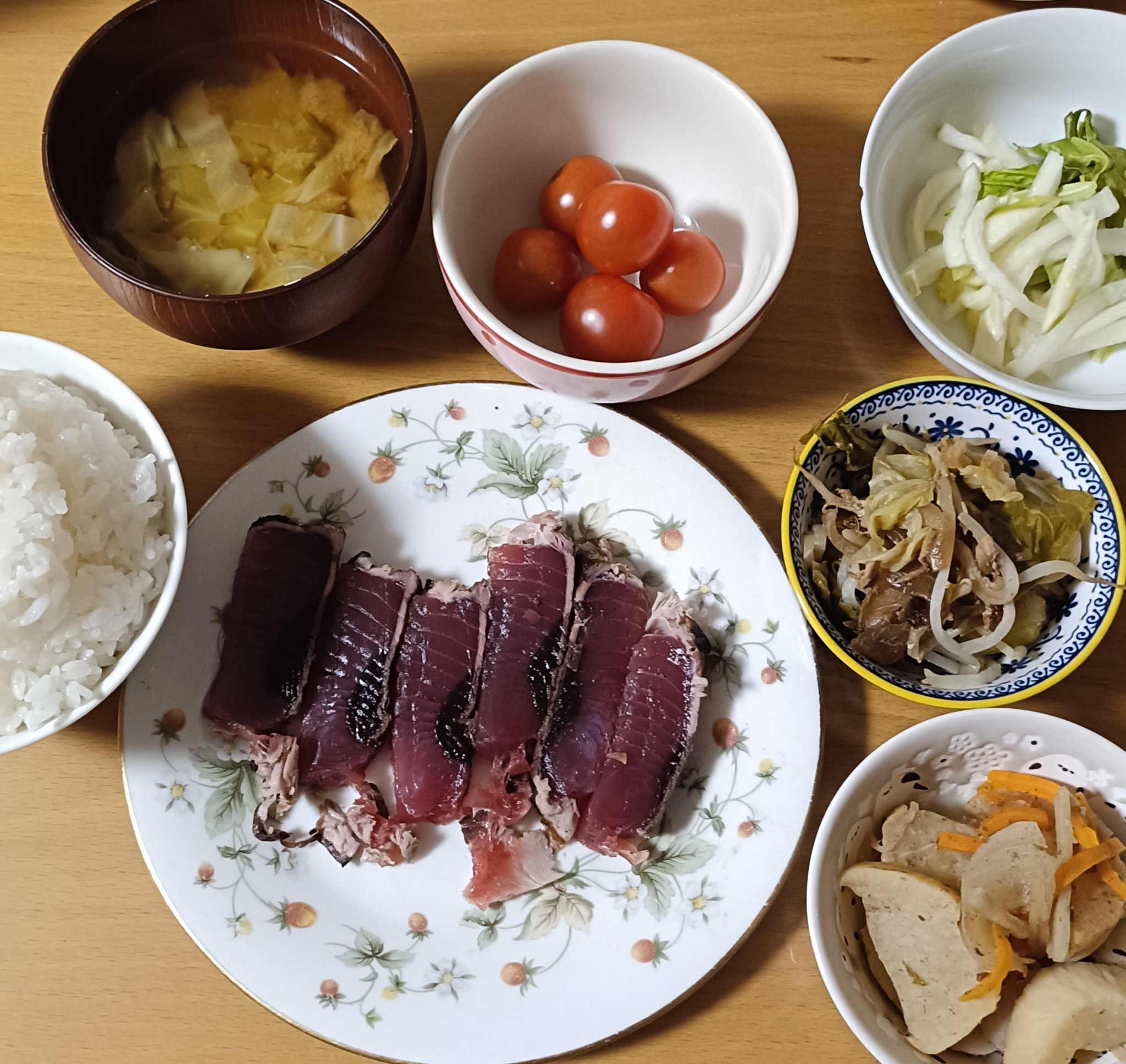 #PR
#カロポイちゃれんじ

今日はカツオのたたき🐟
肌に良さそう✨
娘のニキビ治るといいな🥲‎