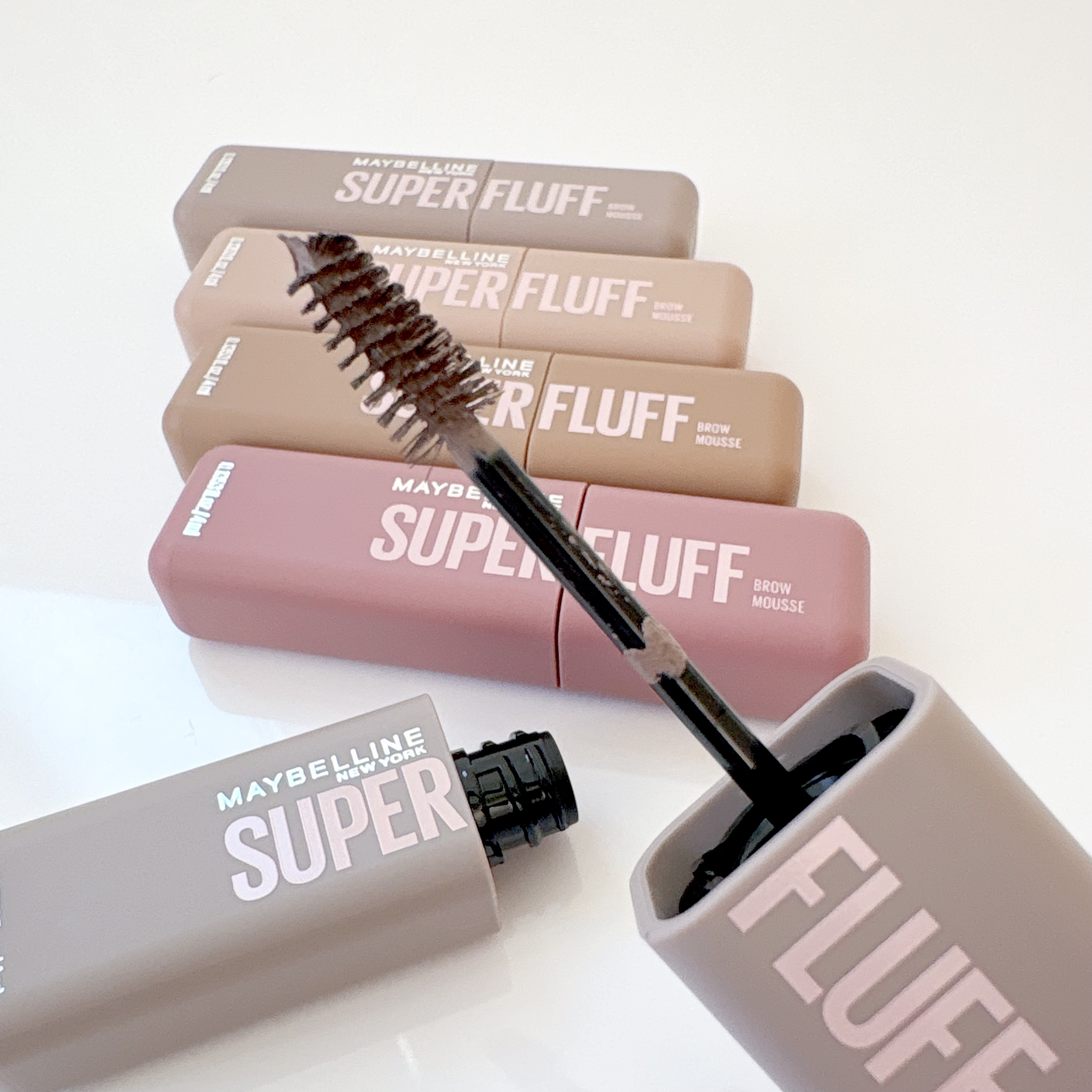 ＳＰ フラッフ ブロウ ムース/MAYBELLINE NEW YORK/眉マスカラを使ったクチコミ（2枚目）