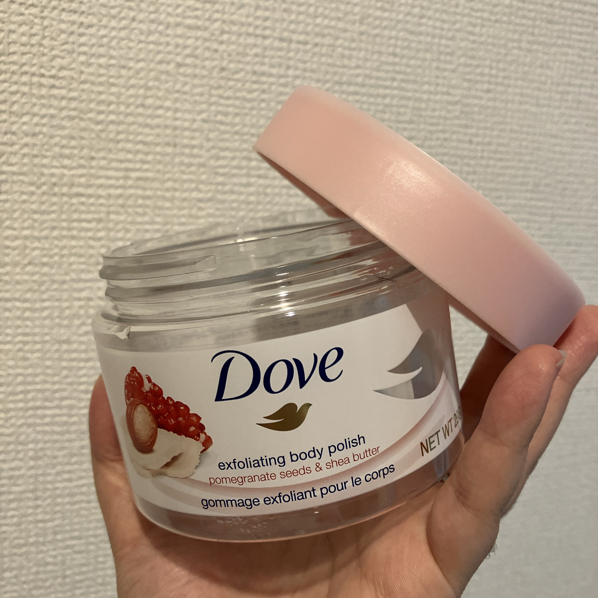 #使い切り

ダヴ
  ふわとろクリーミースクラブ
    ザクロ＆シアバター


初めてのボディスクラブ！

とろとろで粒も控えめで
使いやすかったです◎

リピありですね😘



#ダヴ #ふわとろクリーミースクラブ #ザクロ＆シアバ