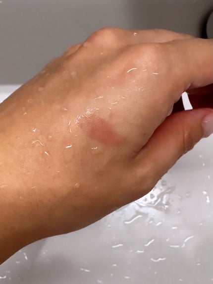 ジューシーラスティングティント/rom&nd/リップティントを使ったクチコミ(5枚目)