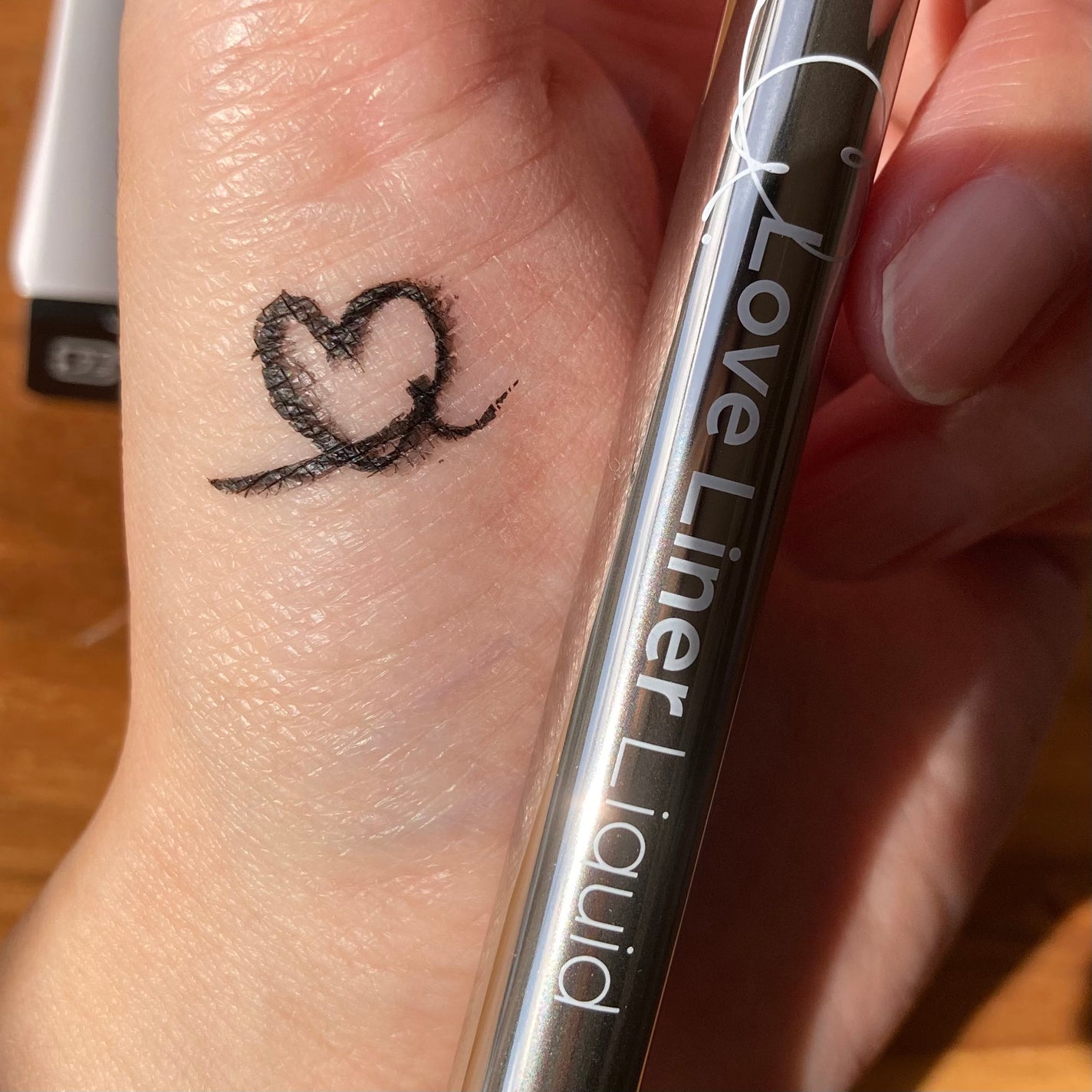 リキッドアイライナーR5/ラブ・ライナー/リキッドアイライナーを使ったクチコミ(2枚目)