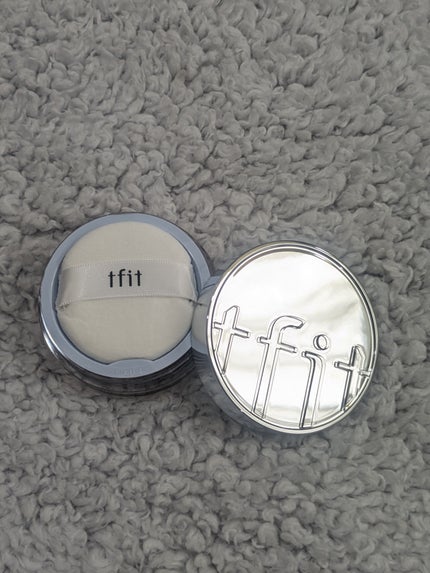 トランスルーセントセットエッセンシャルパウダー/TFIT/ルースパウダーを使ったクチコミ(2枚目)