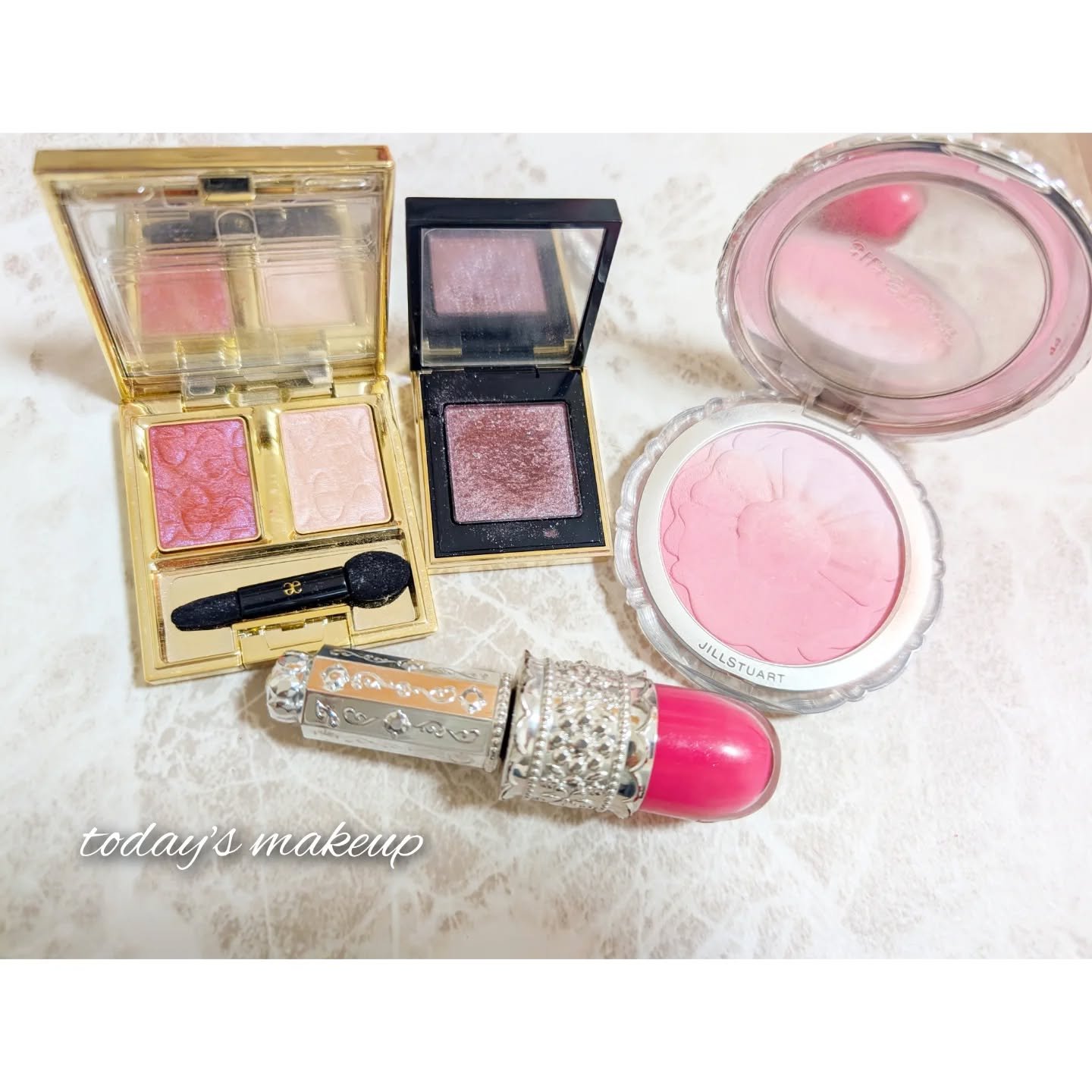 リップラッカー　ブルーミングガーランド 101 princess primula /JILL STUART/口紅を使ったクチコミ（1枚目）