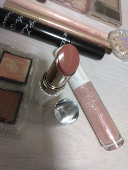 Bloom Collection グロスプランパー(限定カラー) BE100 シマーリングブロンズ/マキアージュ/リップグロスを使ったクチコミ(2枚目)