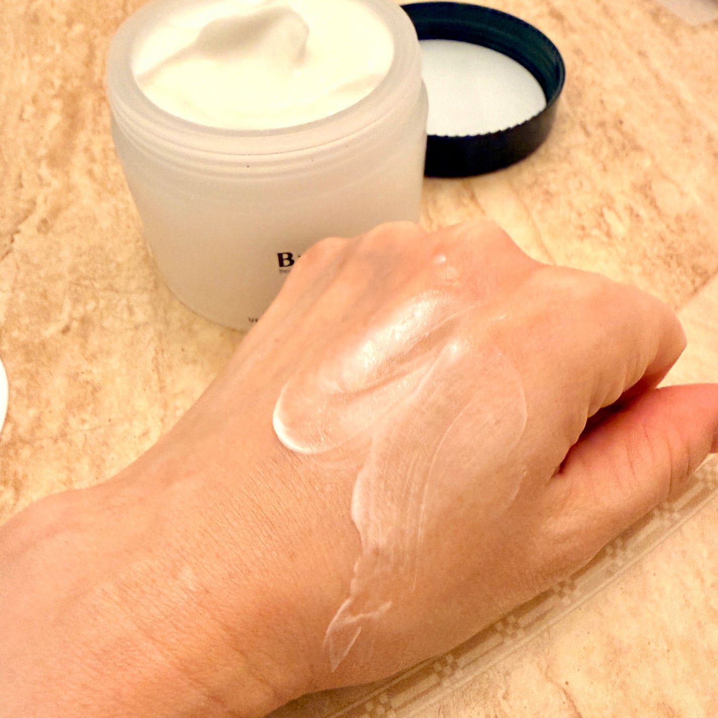 BnDアンダーアームクリーム(ボディクリーム)/BnD/デリケートゾーンケアを使ったクチコミ(4枚目)