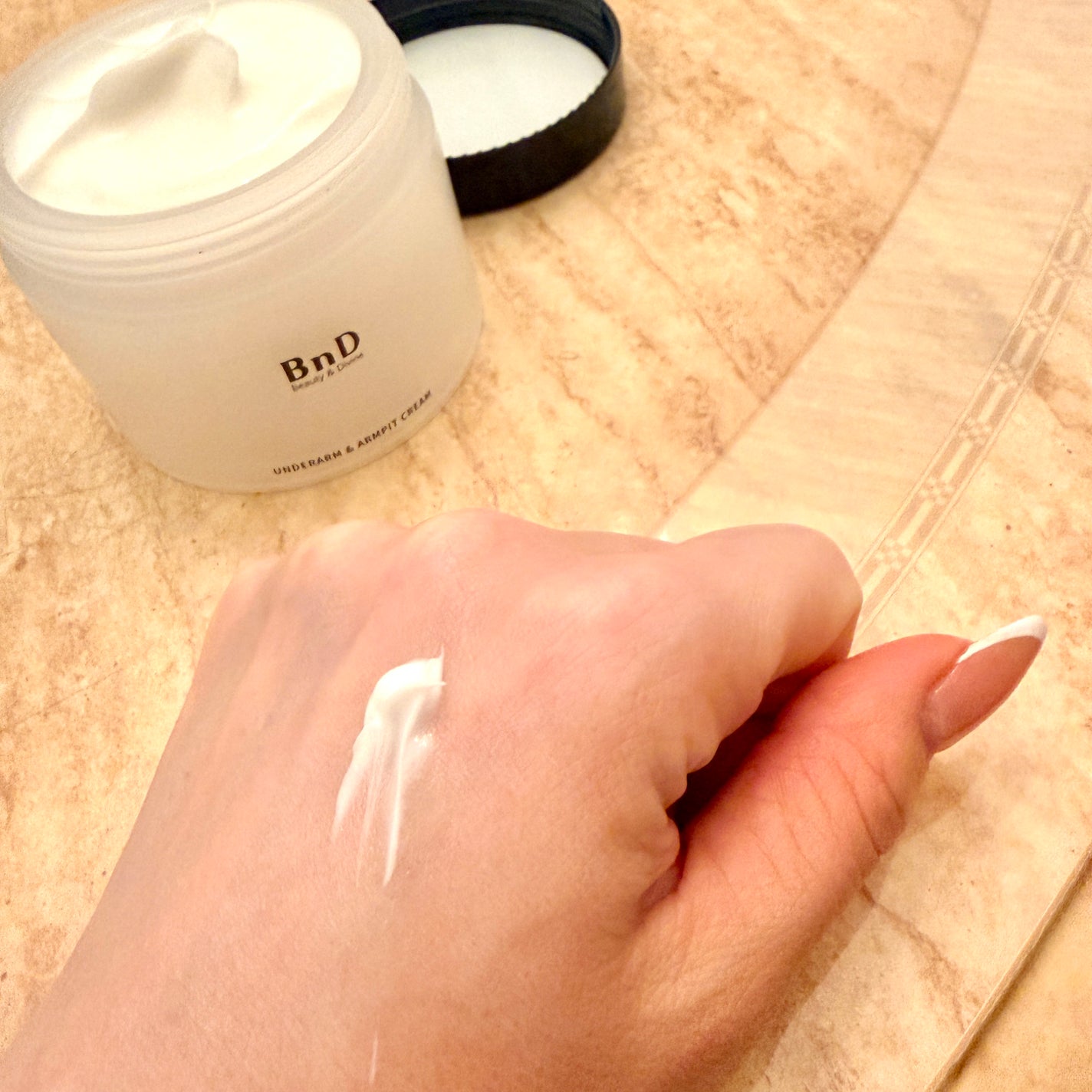 BnDアンダーアームクリーム(ボディクリーム)/BnD/デリケートゾーンケアを使ったクチコミ(3枚目)