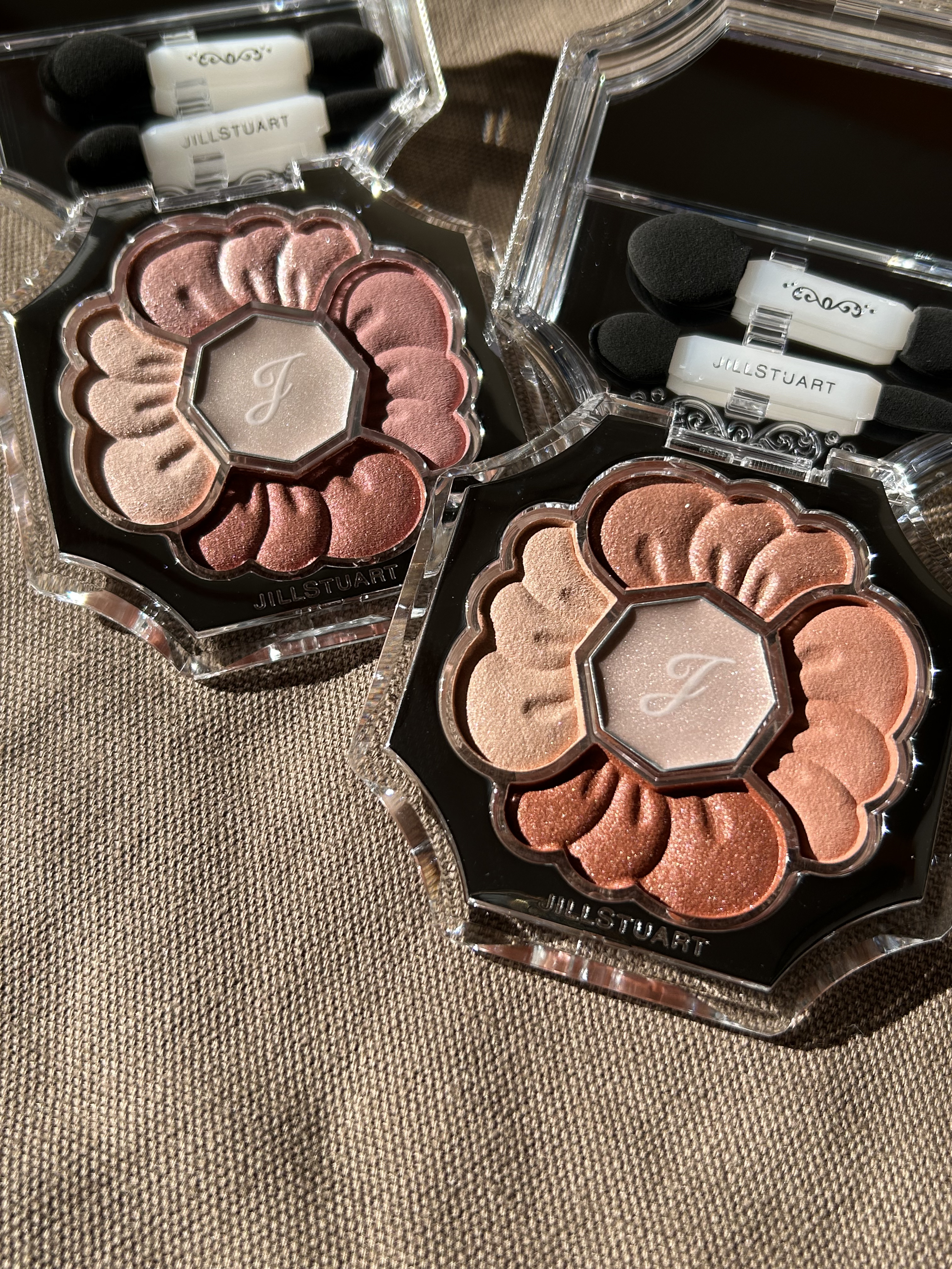 ジルスチュアート　ドレスドブルーム アイズ/JILL STUART/アイシャドウパレットを使ったクチコミ（1枚目）