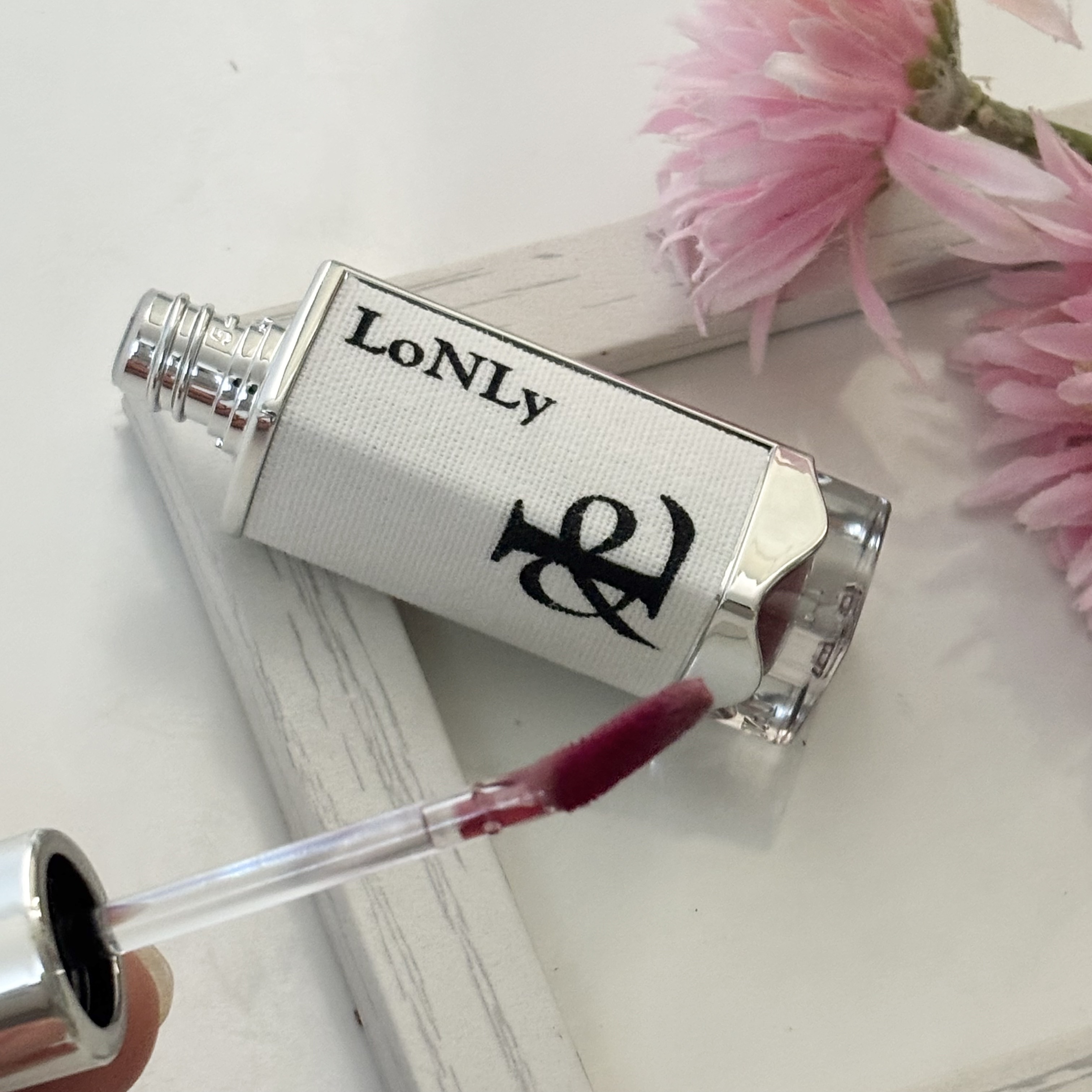 キャンドルライトジュレティント/LoNLy /リップティントを使ったクチコミ（3枚目）