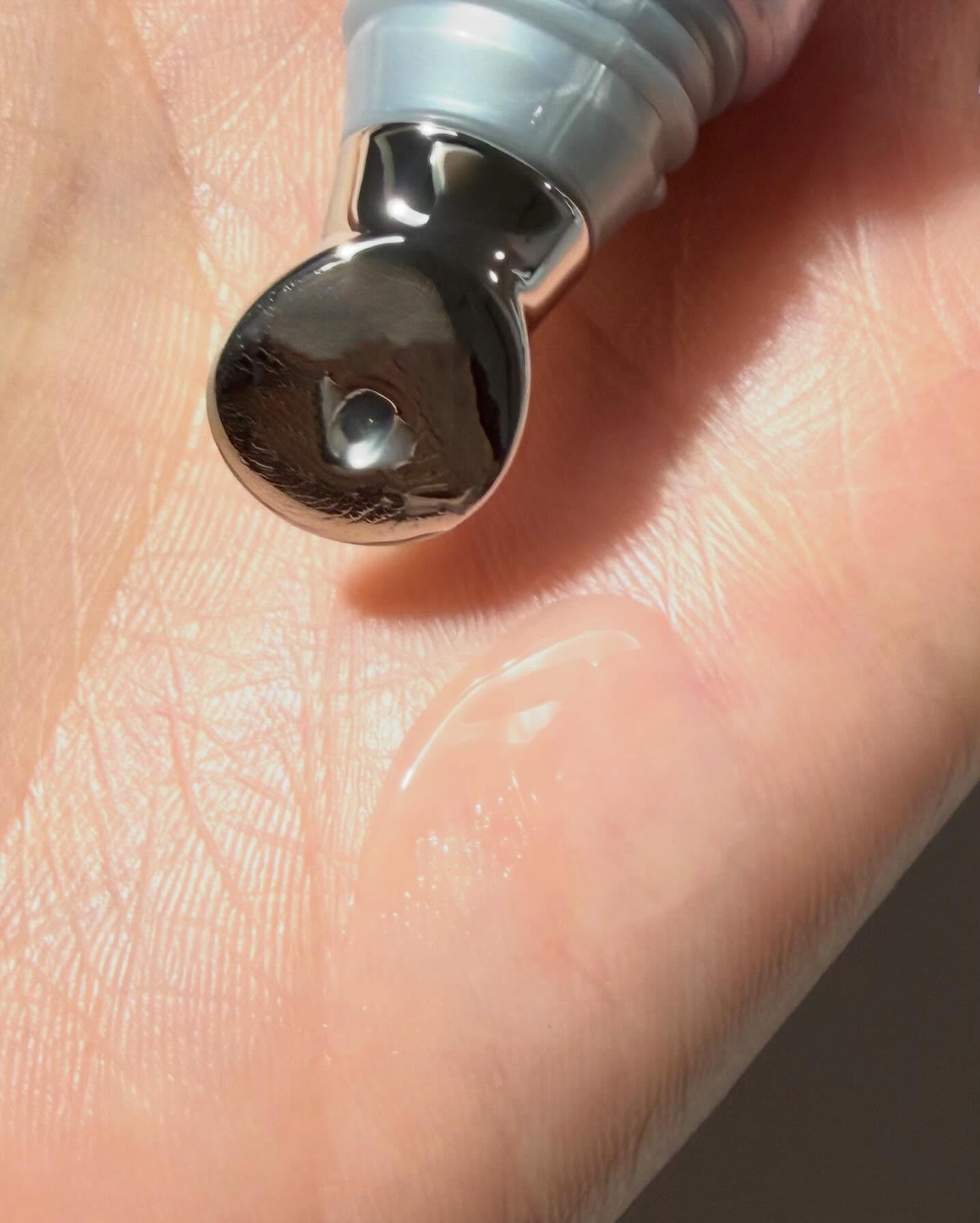 アットクリニック アルギニン E アイショットセラム/DOMINAS/アイケア・アイクリームを使ったクチコミ（3枚目）