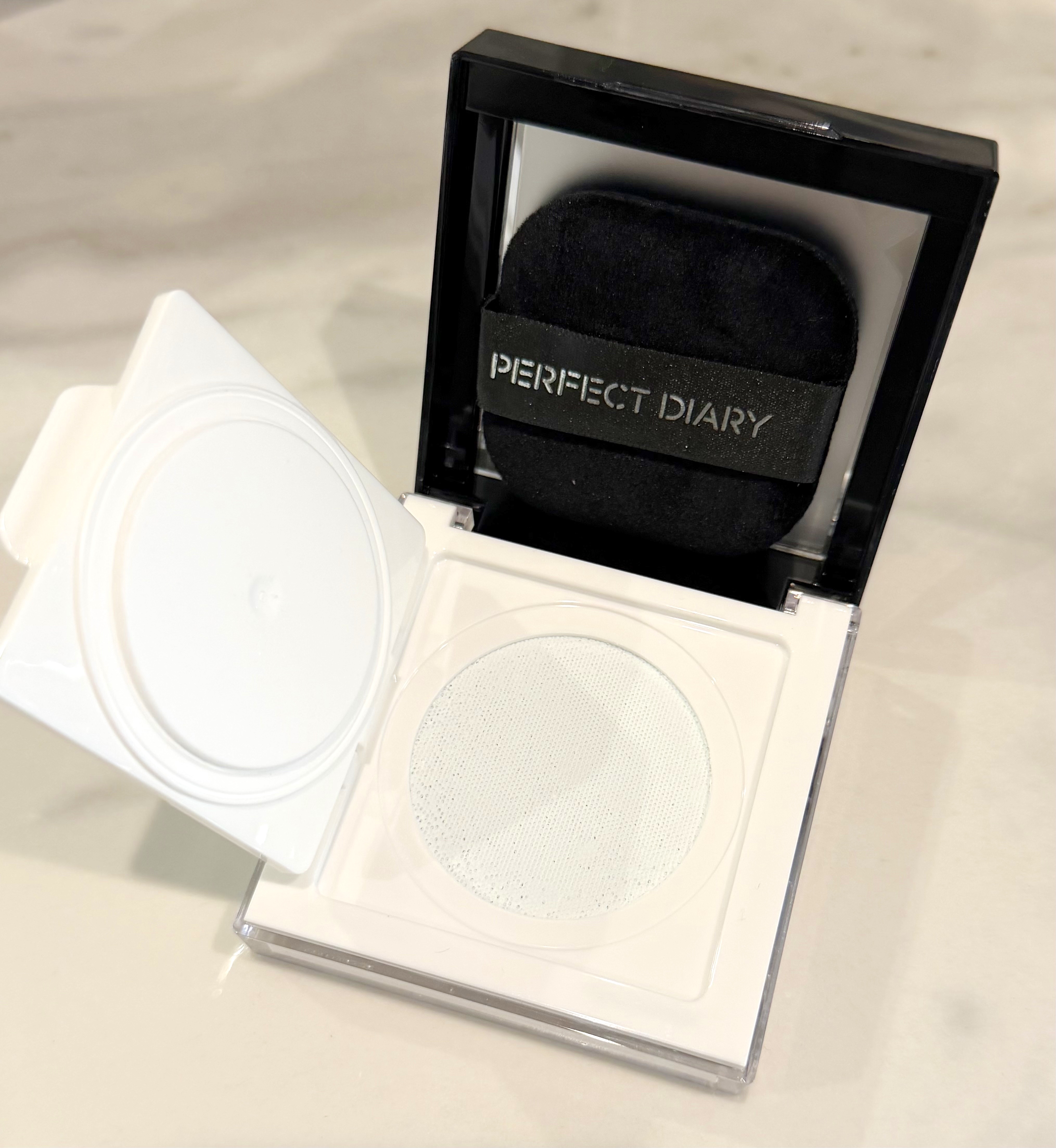 トランスルーシェントブルーリング ルースパウダー(N) カラーロッキング/PERFECT DIARY/ルースパウダーを使ったクチコミ（2枚目）