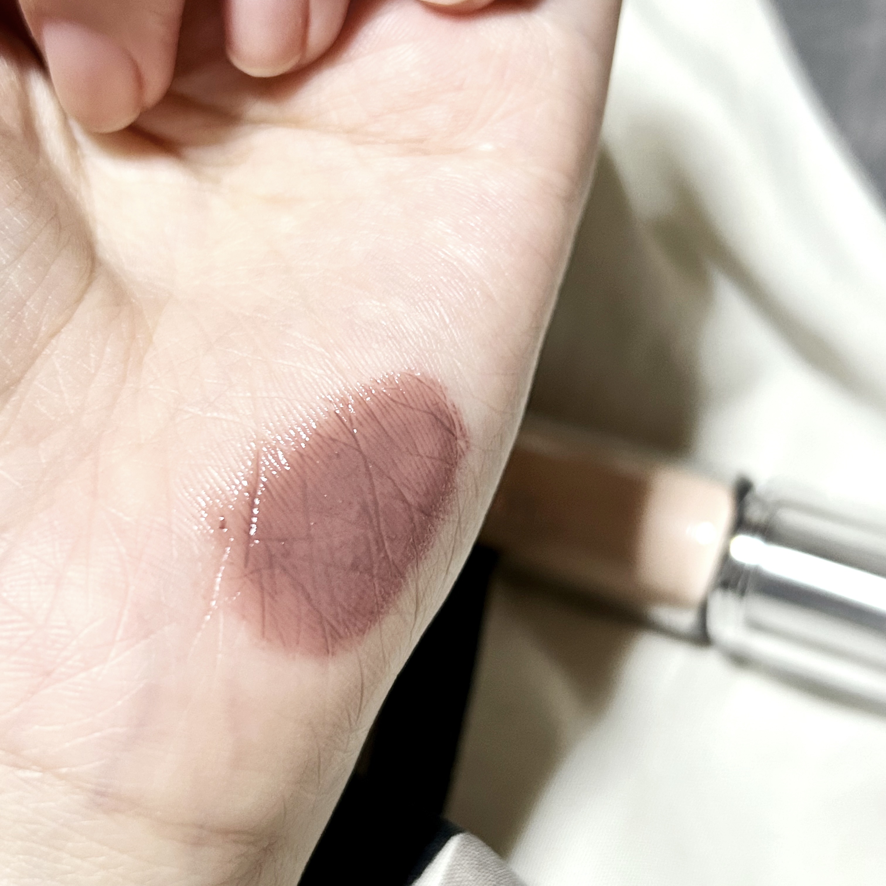 ボンディンググロウリップスティック/Laka/口紅を使ったクチコミ（2枚目）