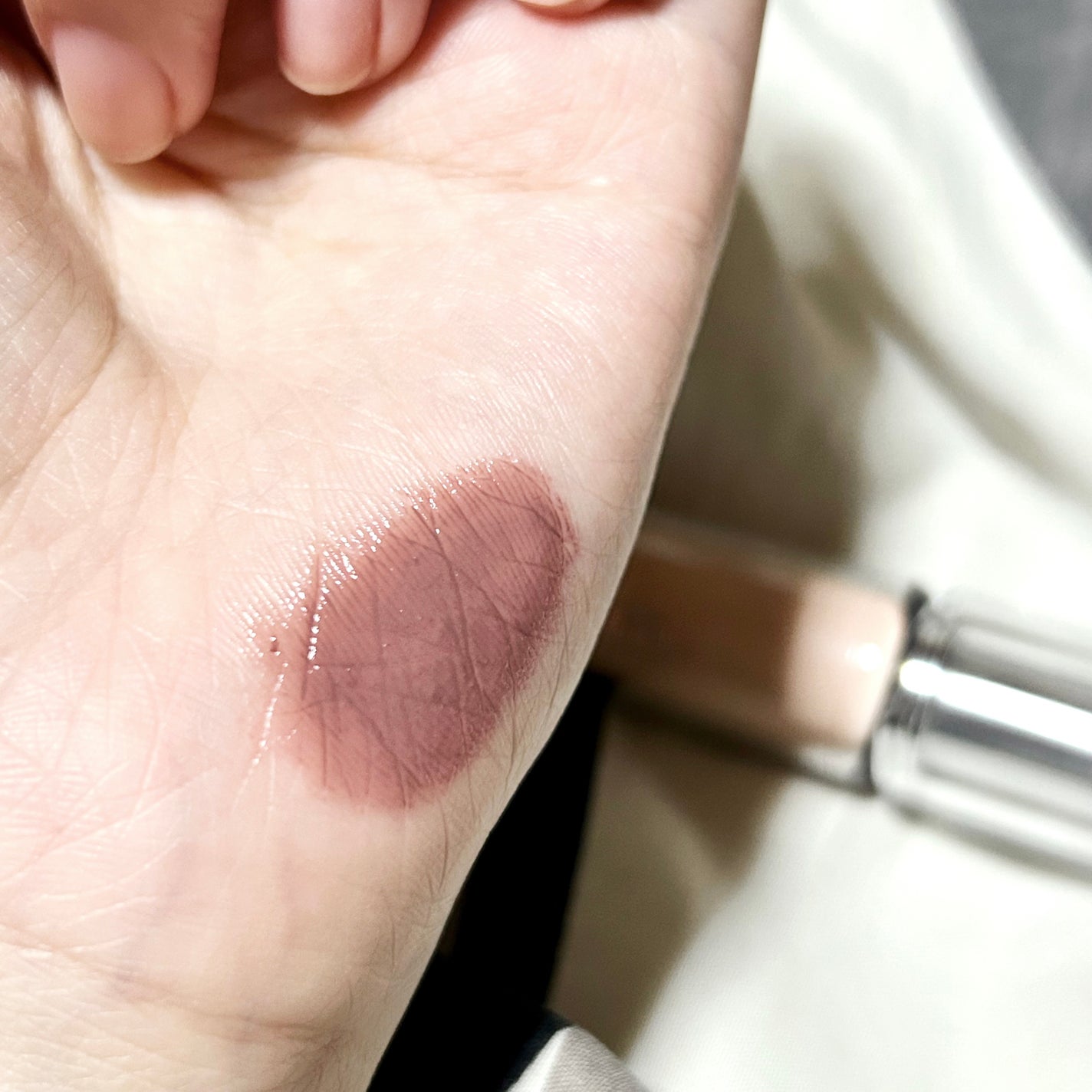 ボンディンググロウリップスティック/Laka/口紅を使ったクチコミ(2枚目)