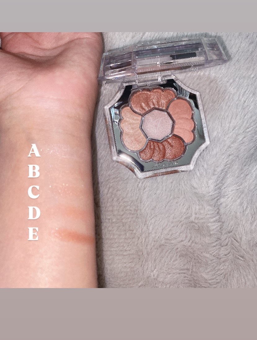 ジルスチュアート　ドレスドブルーム アイズ/JILL STUART/アイシャドウパレットを使ったクチコミ（3枚目）