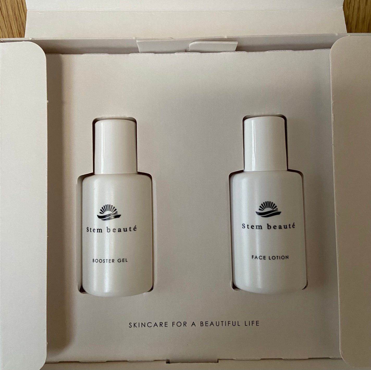 min on LIPS 「ステムボーテブースタージェル&フェイスローショントライアルセッ..」(1枚目)