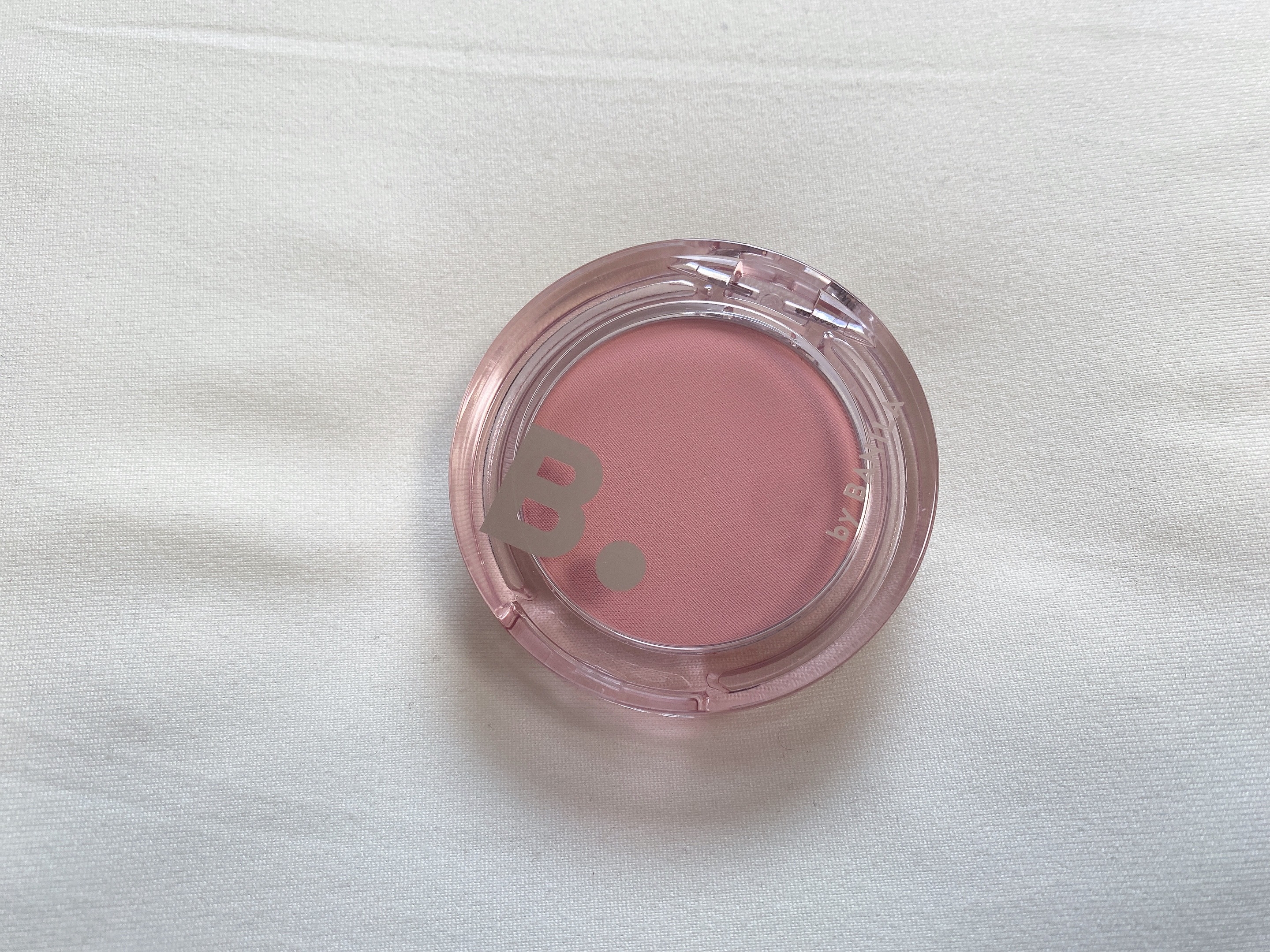 👶🏻B. by BANILA　プライミング ベール チーク👶🏻
PK01　グリマー

可愛い色〜🩷

❤️GOOD❤️
・粉質◎
・発色◎
・毛穴が目立ちづらい
・カラバリ豊富
・マットで赤ちゃんほっぺに。

💔BAD💔
特に