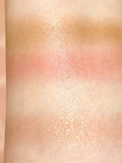 フェイスカラーパレット/チャコット・コスメティクス/アイシャドウパレットを使ったクチコミ(2枚目)