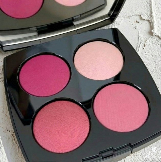 ルージュ ヌワール コンフィダンス/CHANEL/アイシャドウパレットを使ったクチコミ（2枚目）