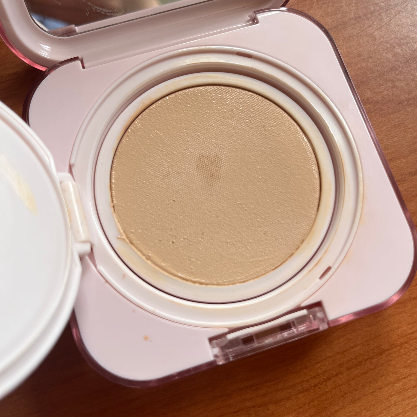 キルカバー メッシュ グロウ エッセンシャル クッション/CLIO/クッションファンデーションを使ったクチコミ(2枚目)