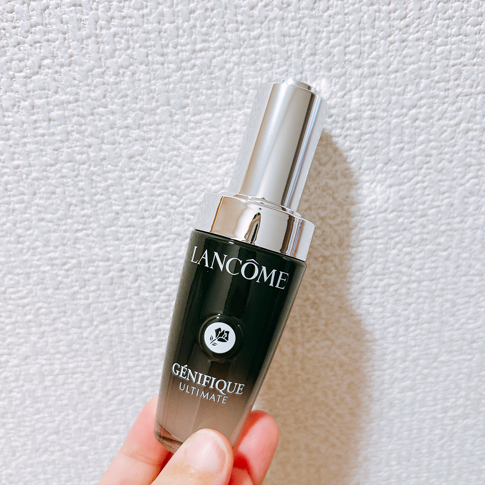 ランコムから商品提供をいただきました。

ランコム ジェニフィック アルティメ セラム

洗顔後すぐに使うのがポイント◎
スポイト1回分でOKだけど、特別な日の前や肌がゆらぎがちな日は2〜4プッシュでしっかりケアしてるよ✨️
テクスチャーは