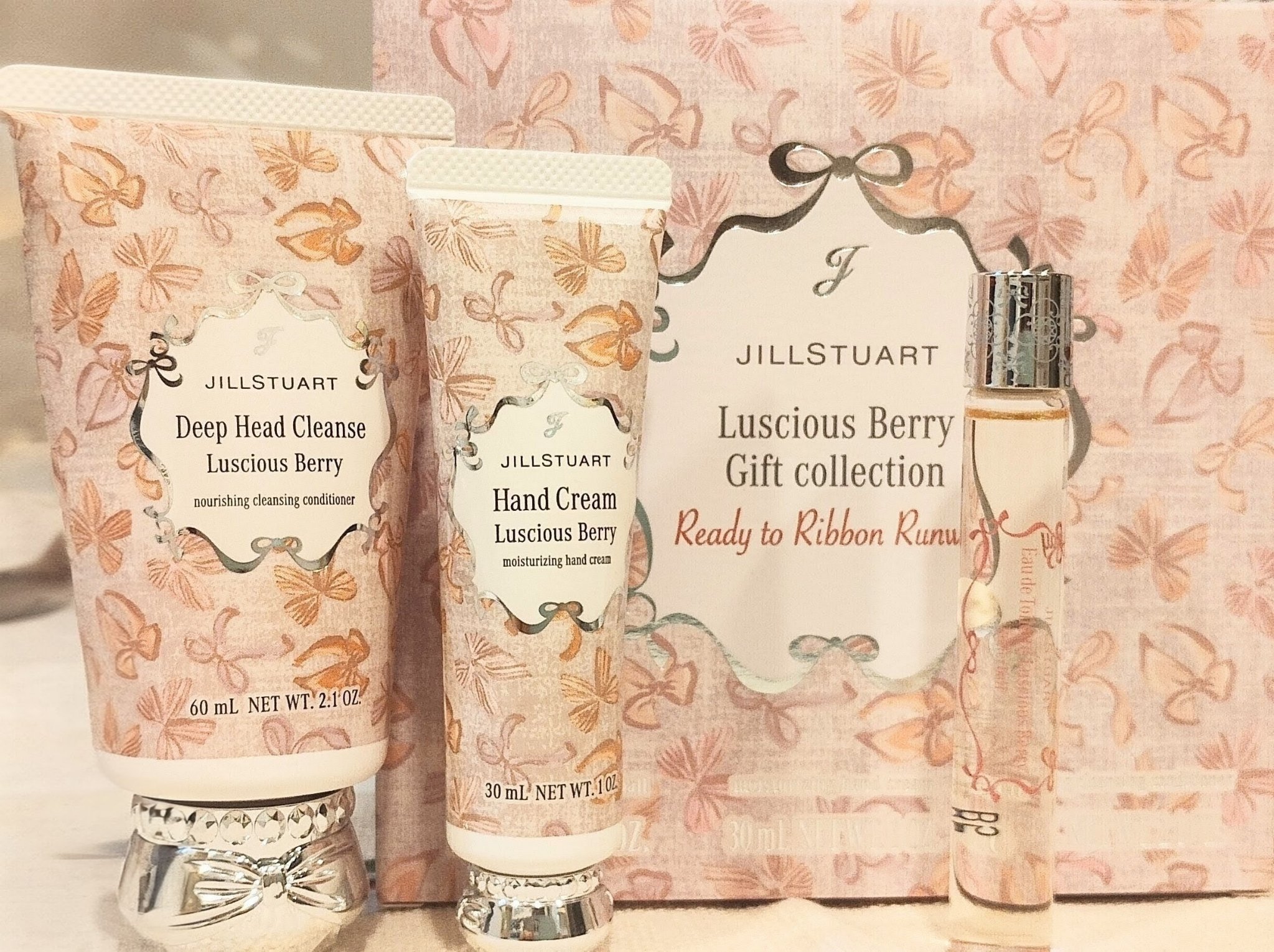 ジルスチュアート　ラシャスベリー　ギフトコレクション レディートゥリボンランウェイ/JILL STUART/その他キットセットを使ったクチコミ（1枚目）
