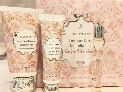 JILL STUART ジルスチュアート ラシャスベリー ギフトコレクション レディートゥリボンランウェイのクチコミ「ジルスチュアート様から
プレゼントキャンペーンにて頂きました☺️✨
ありがとうございます♡
.....」(1枚目)