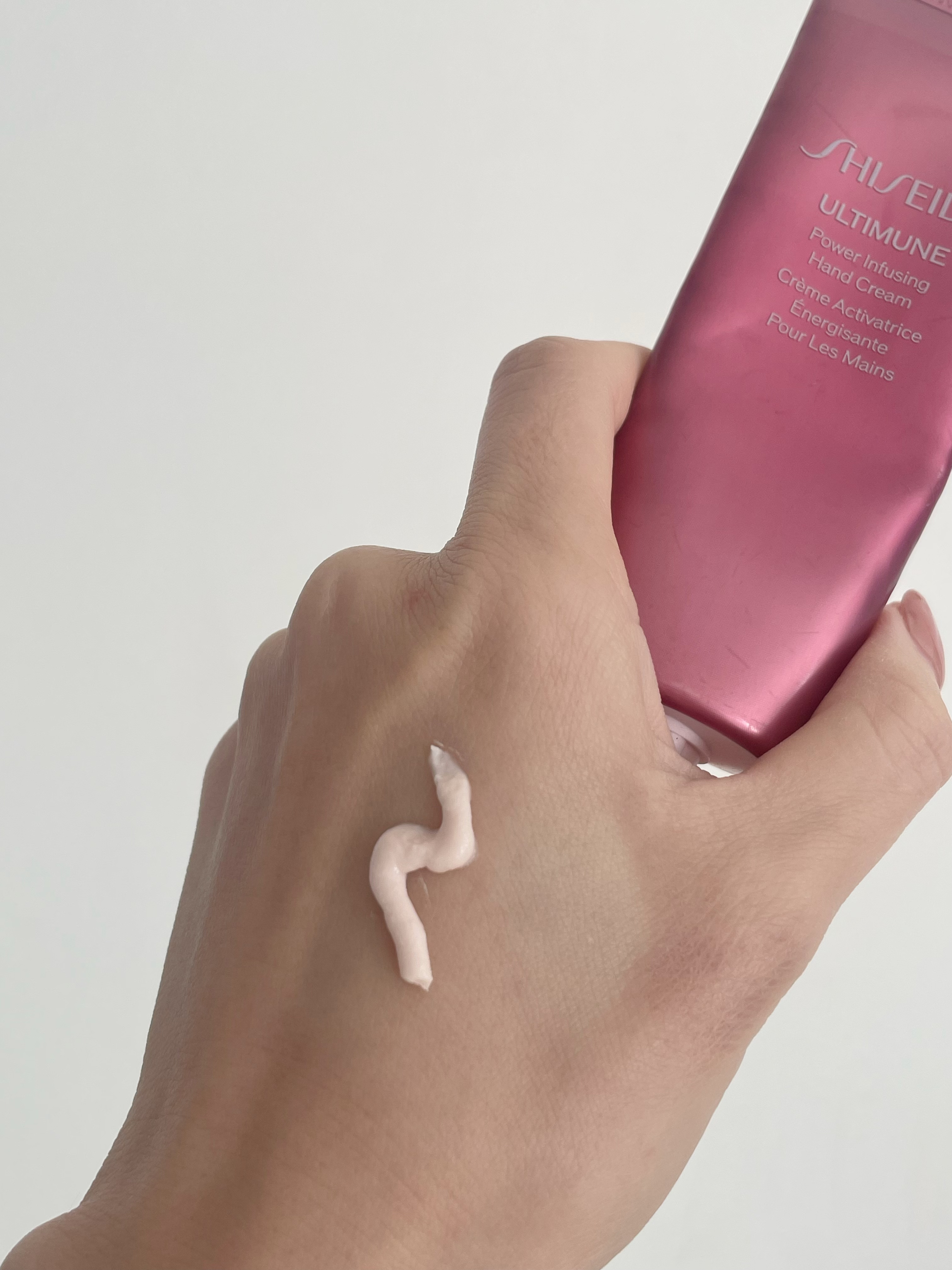 アルティミューン パワライジング ハンドクリーム/SHISEIDO/ハンドクリームを使ったクチコミ（2枚目）