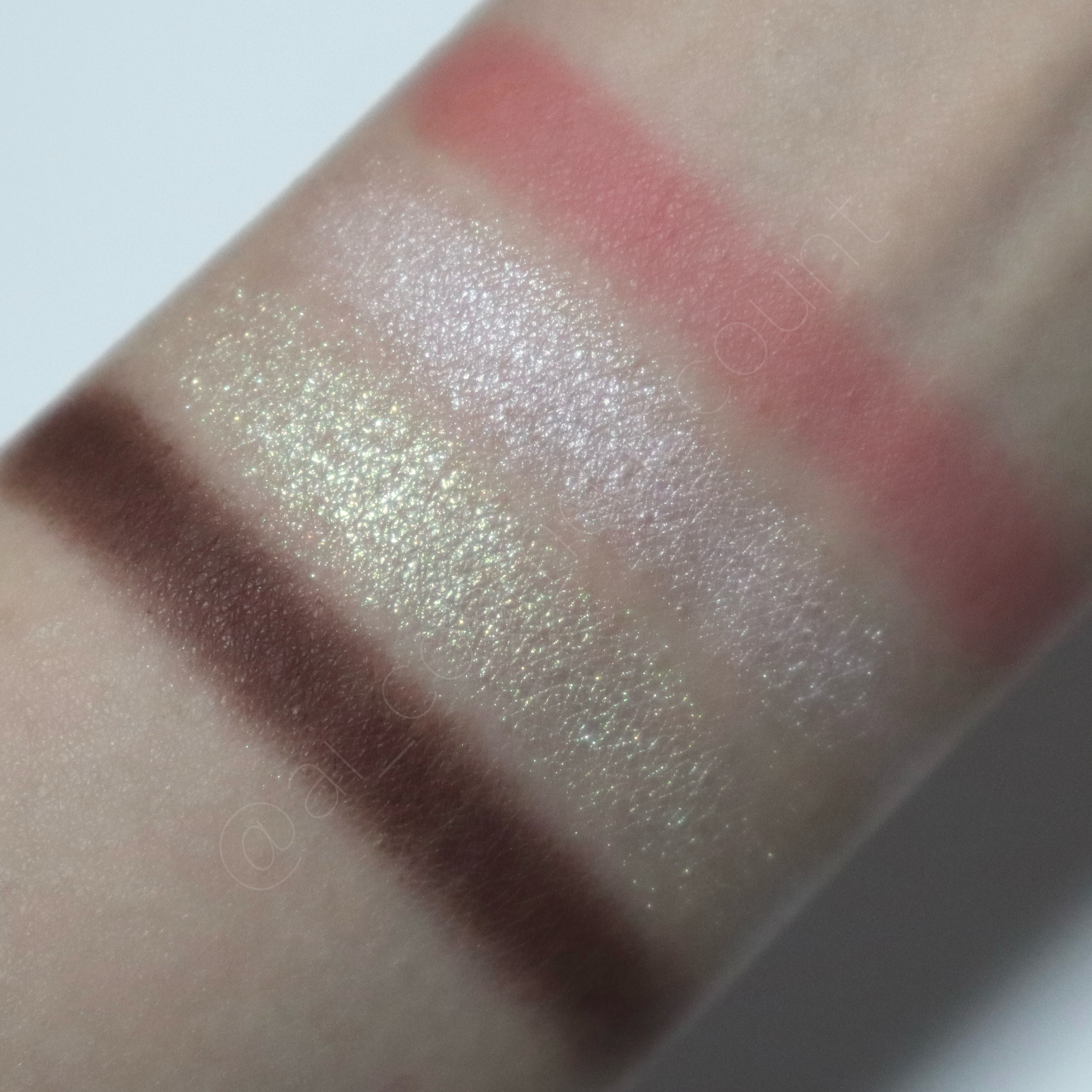 ベターザンアイズ/rom&nd/アイシャドウパレットを使ったクチコミ（2枚目）