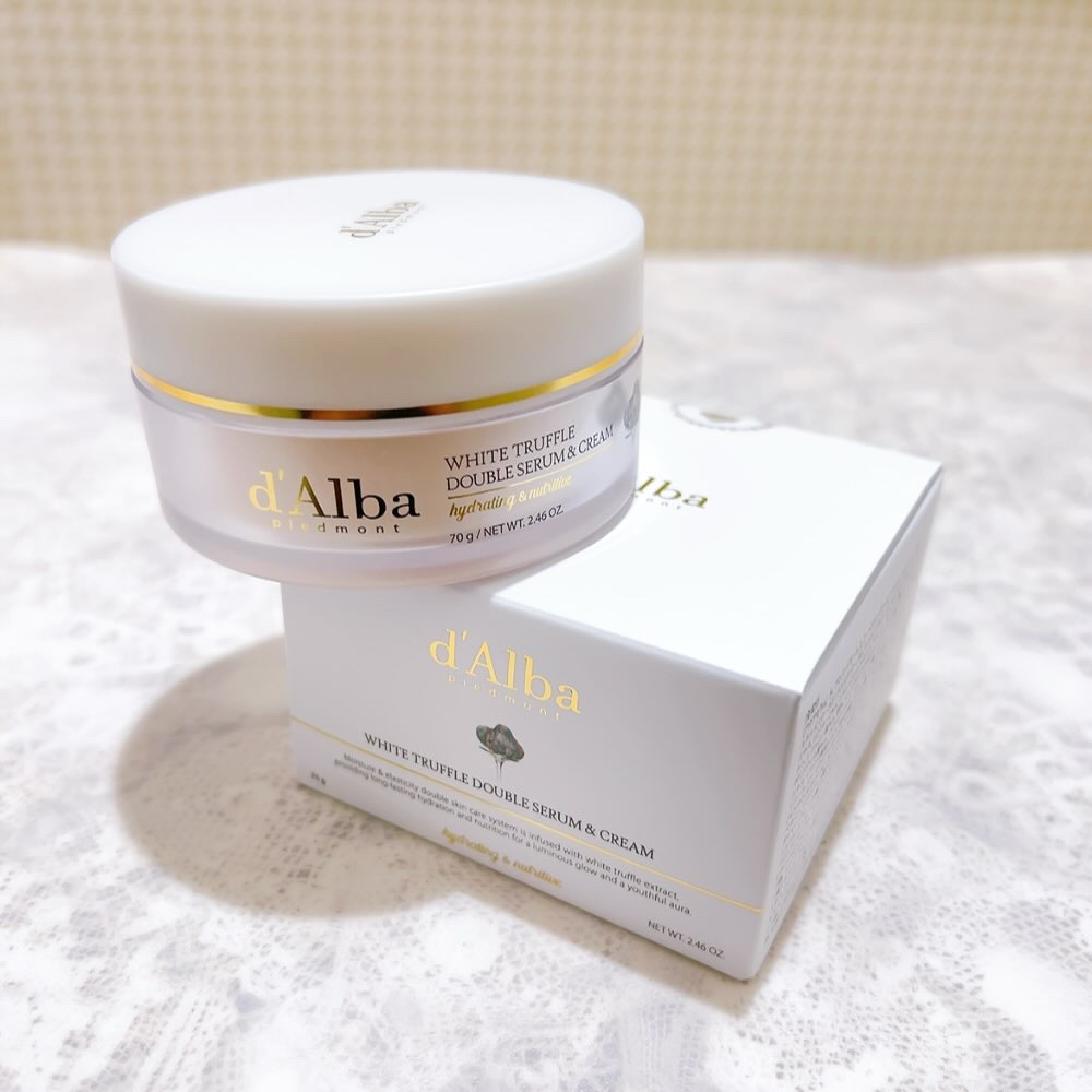 .
ダルバさまの
　
˗ˏˋ ホワイトトリュフダブルセラムアンドクリーム  ˎˊ˗
　
肌のコンディションに合わせて使えるクリーム🤍💛
数あるダルバの人気スキンケアアイテムの中でも
おすすめのアイテム🥰
　
大切な人へのプレゼントにお