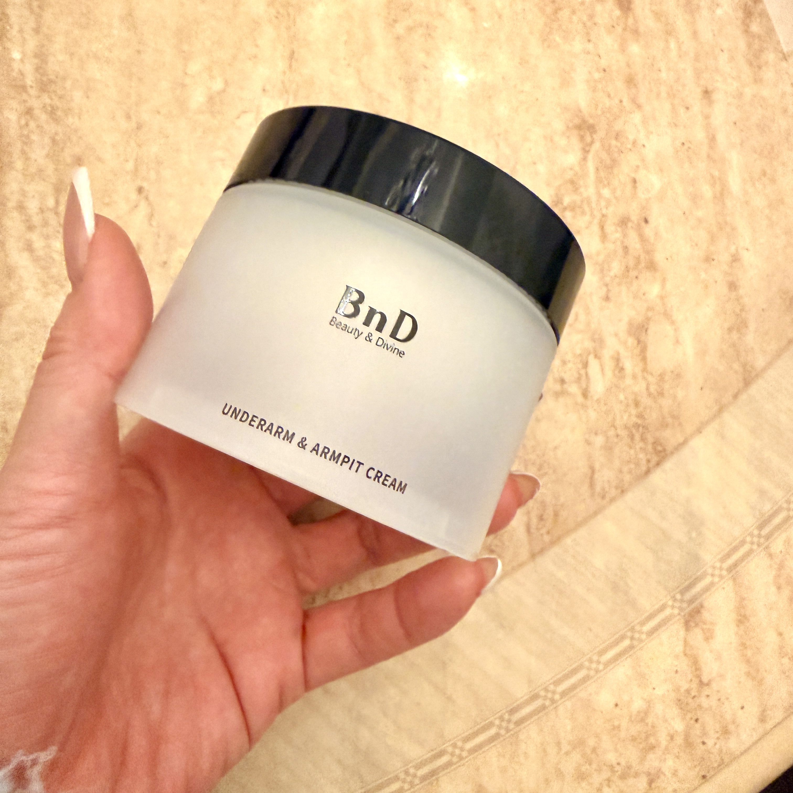 BnDアンダーアームクリーム(ボディクリーム)/BnD/デリケートゾーンケアを使ったクチコミ（1枚目）