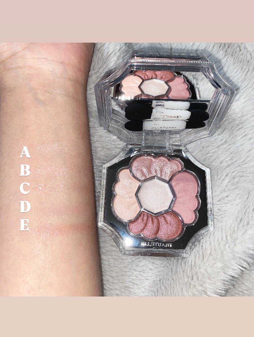 ジルスチュアート　ドレスドブルーム アイズ/JILL STUART/アイシャドウパレットを使ったクチコミ（2枚目）