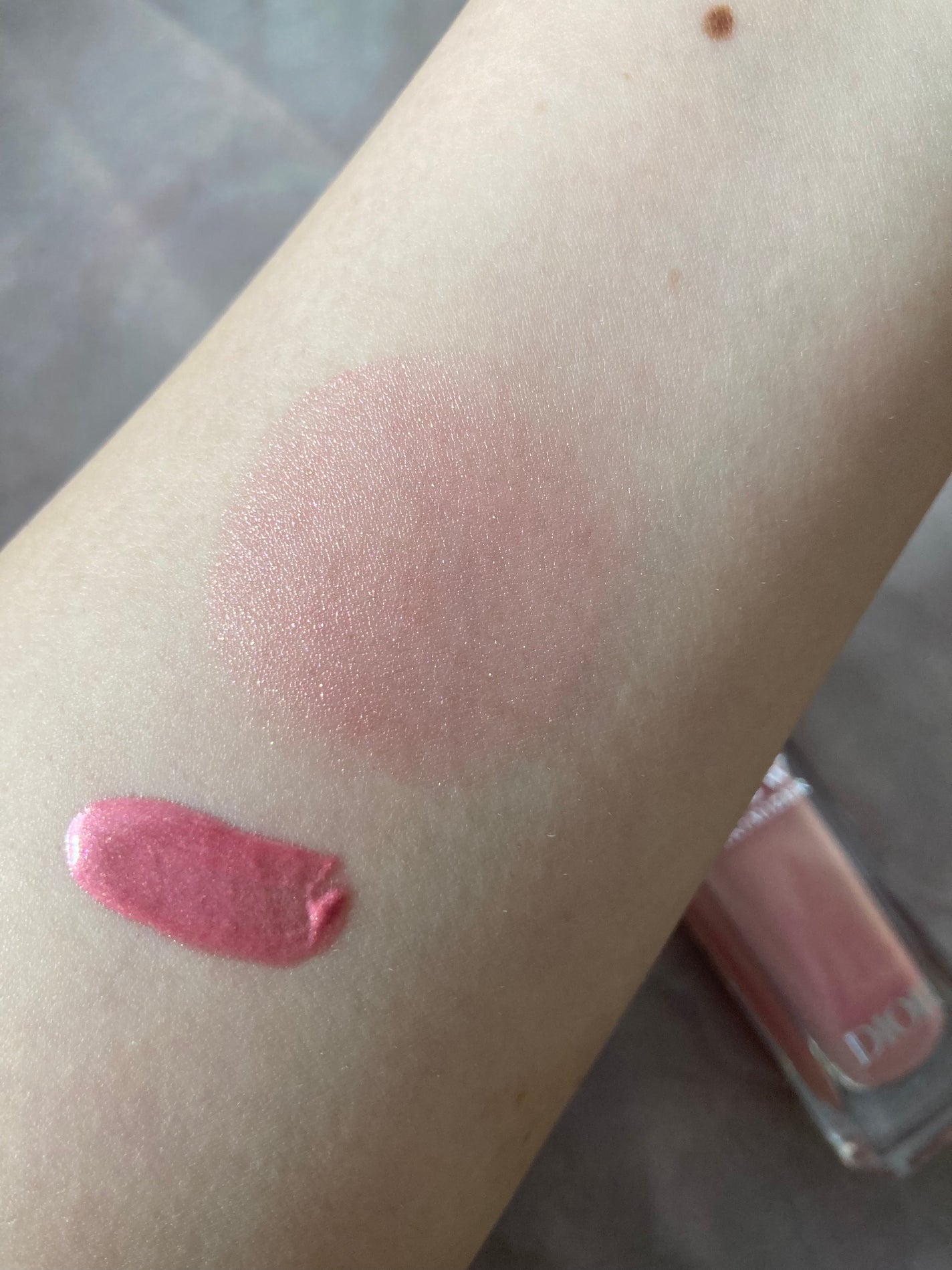 ディオールスキン フォーエヴァー グロウ マキシマイザー/Dior/ハイライトを使ったクチコミ(3枚目)