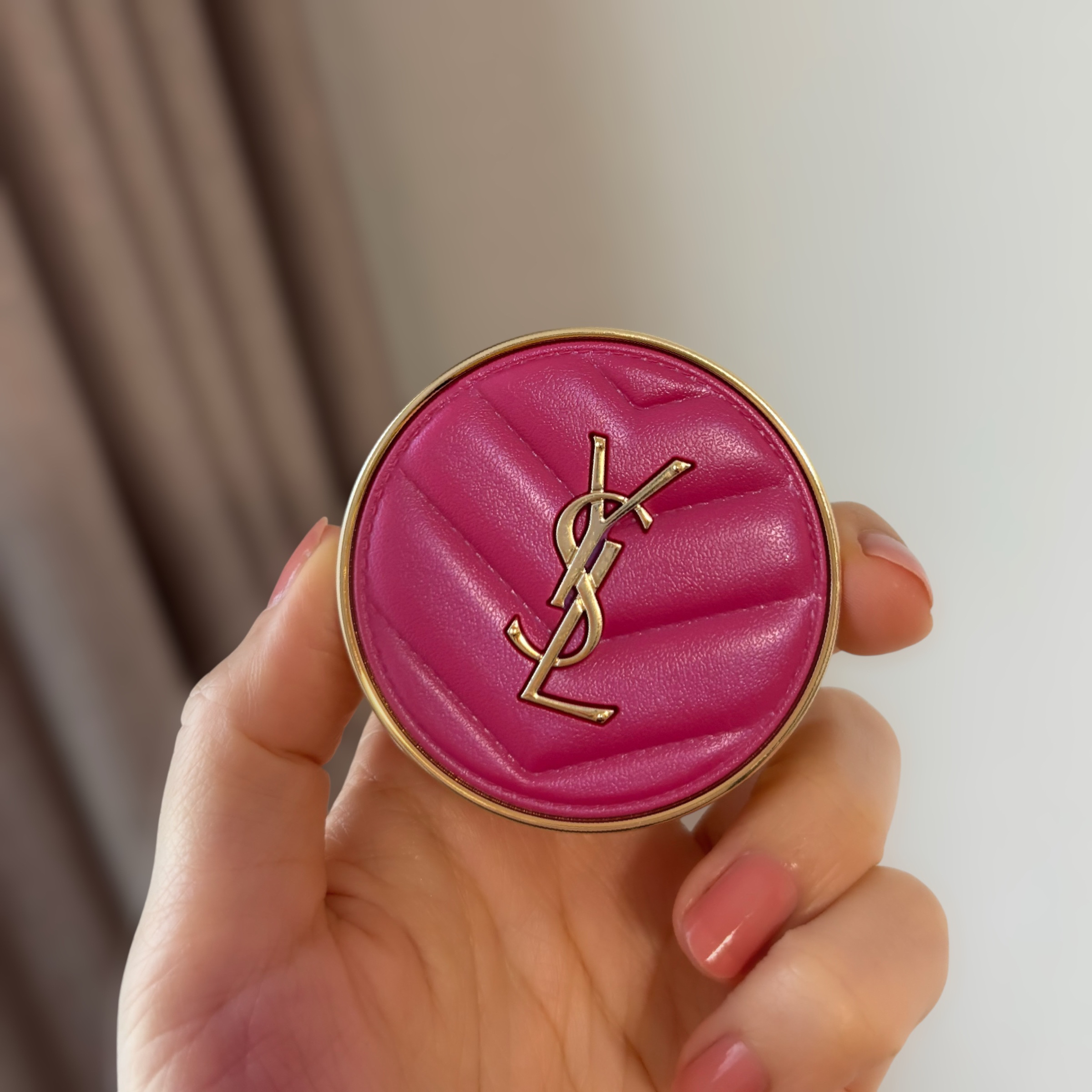 YSL メイクミーブラッシュ パウダー 66 FUCHSIA FIZZ/YVES SAINT LAURENT BEAUTE/パウダーチークを使ったクチコミ（2枚目）