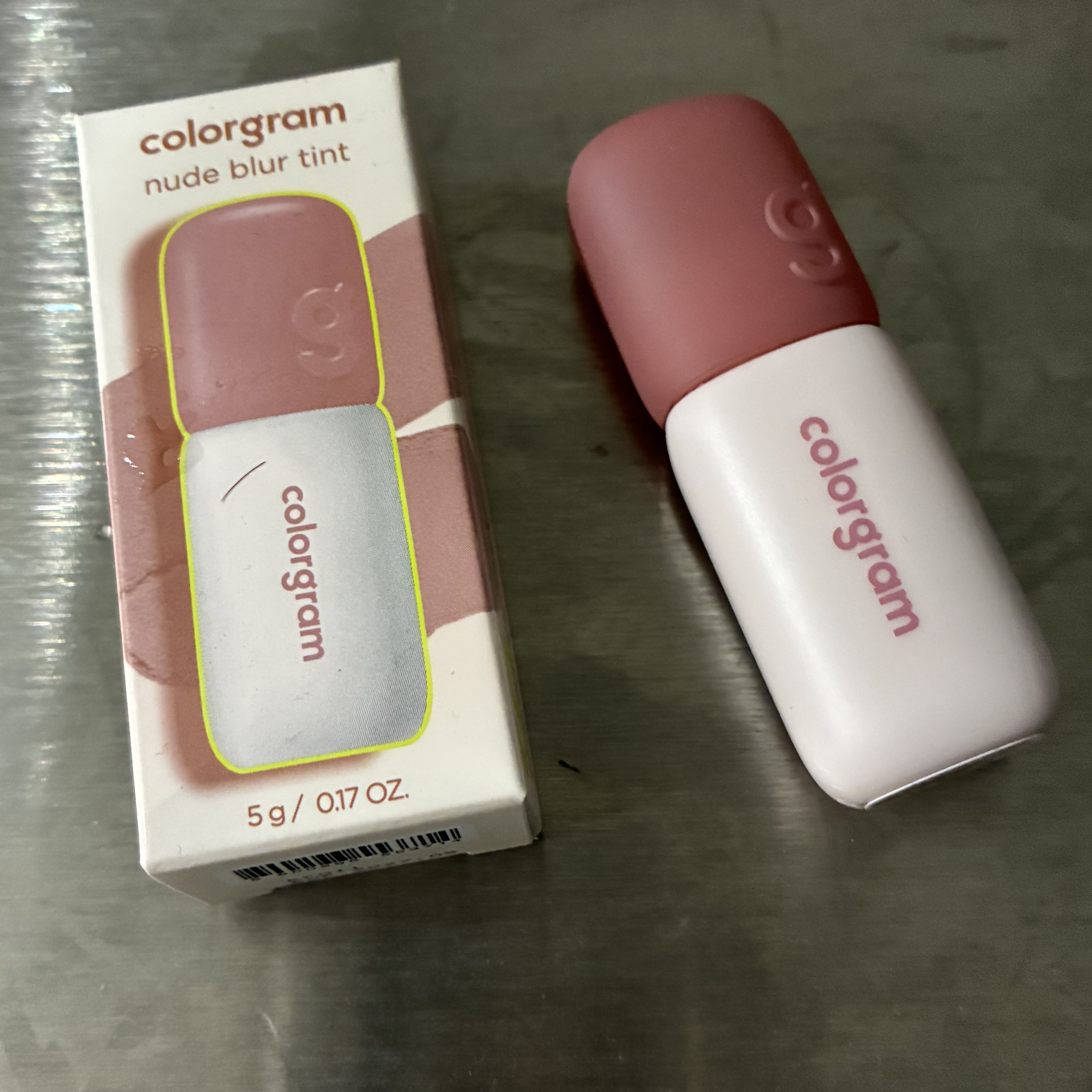 カラーグラム ヌーディーブラーティント 03 ラブリーフィグ/Colorgram/リップティントを使ったクチコミ（1枚目）