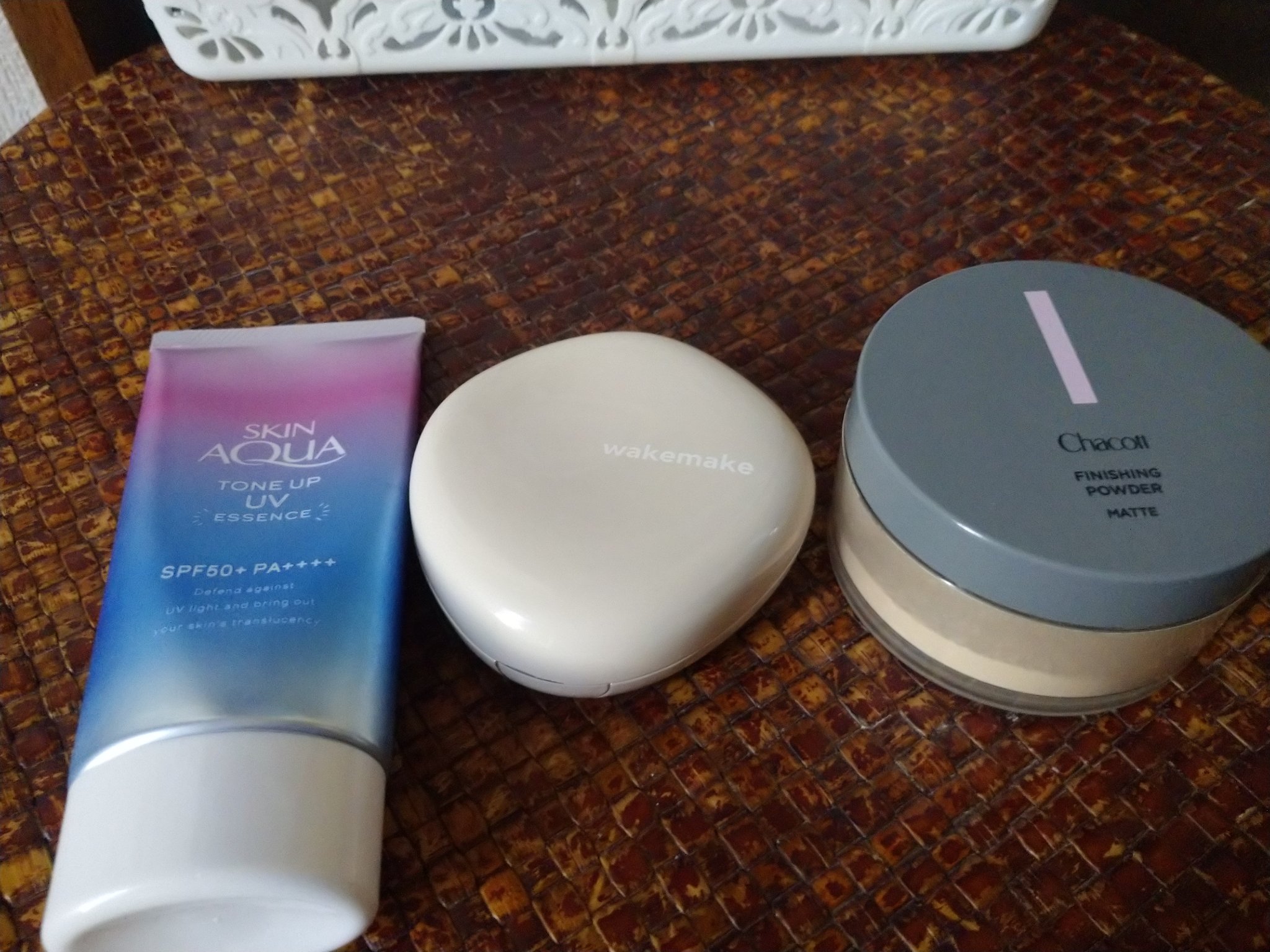 🌷今日のメイク🌷

スキンアクア トーンアップUVエッセンスラベンダー
wakemakeウォーターグロウコーティングバーム01ロージーポーセリン
チャコット・コスメティクスフィニッシングパウダー マット761ナチュラル

minumニュ