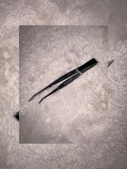 ミッシュブルーミン コーム&ツイーザーのクチコミ「
束感まつげ作りの天才アイテム🤙🏼💗
これないと目盛れないし持ちやすいし角度も絶妙だからおす.....」(1枚目)