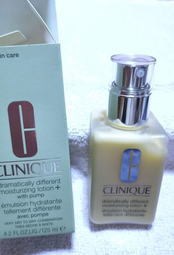 ドラマティカリーディファレント モイスチャライジング ローション プラス/CLINIQUE/乳液を使ったクチコミ（1枚目）