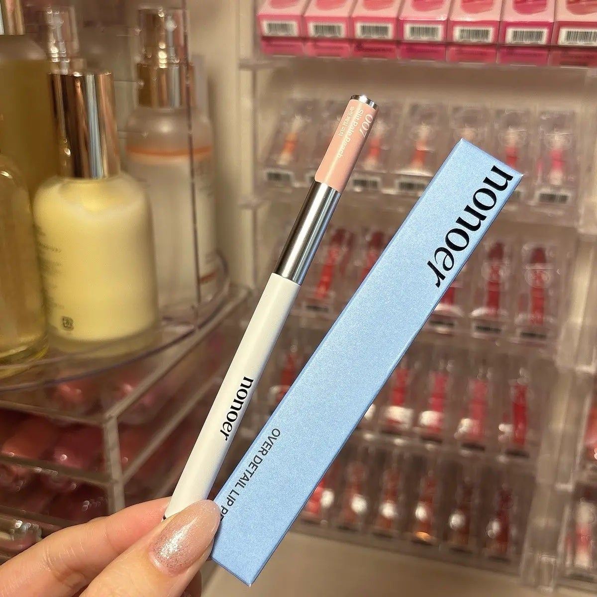 オーバーディテールリップペンシル/nonoer/リップライナーを使ったクチコミ(2枚目)