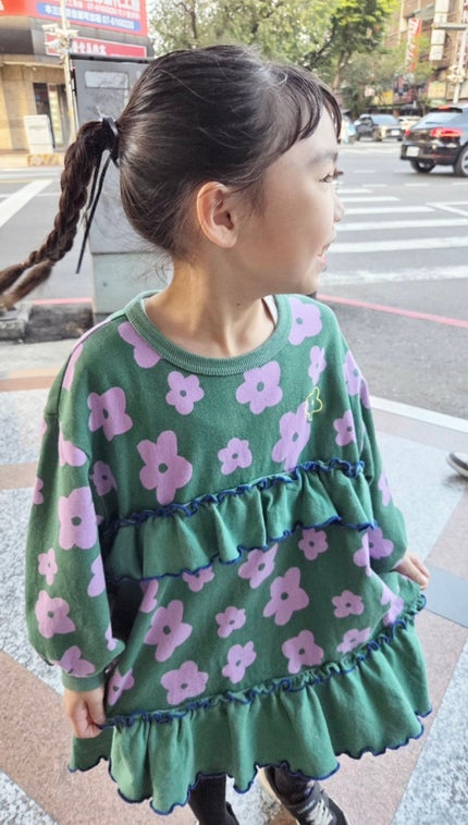 Yuki on LIPS 「娘のお気に入りのワンピースに合わせて後ろ姿も可愛く見えるよにポ..」(6枚目)