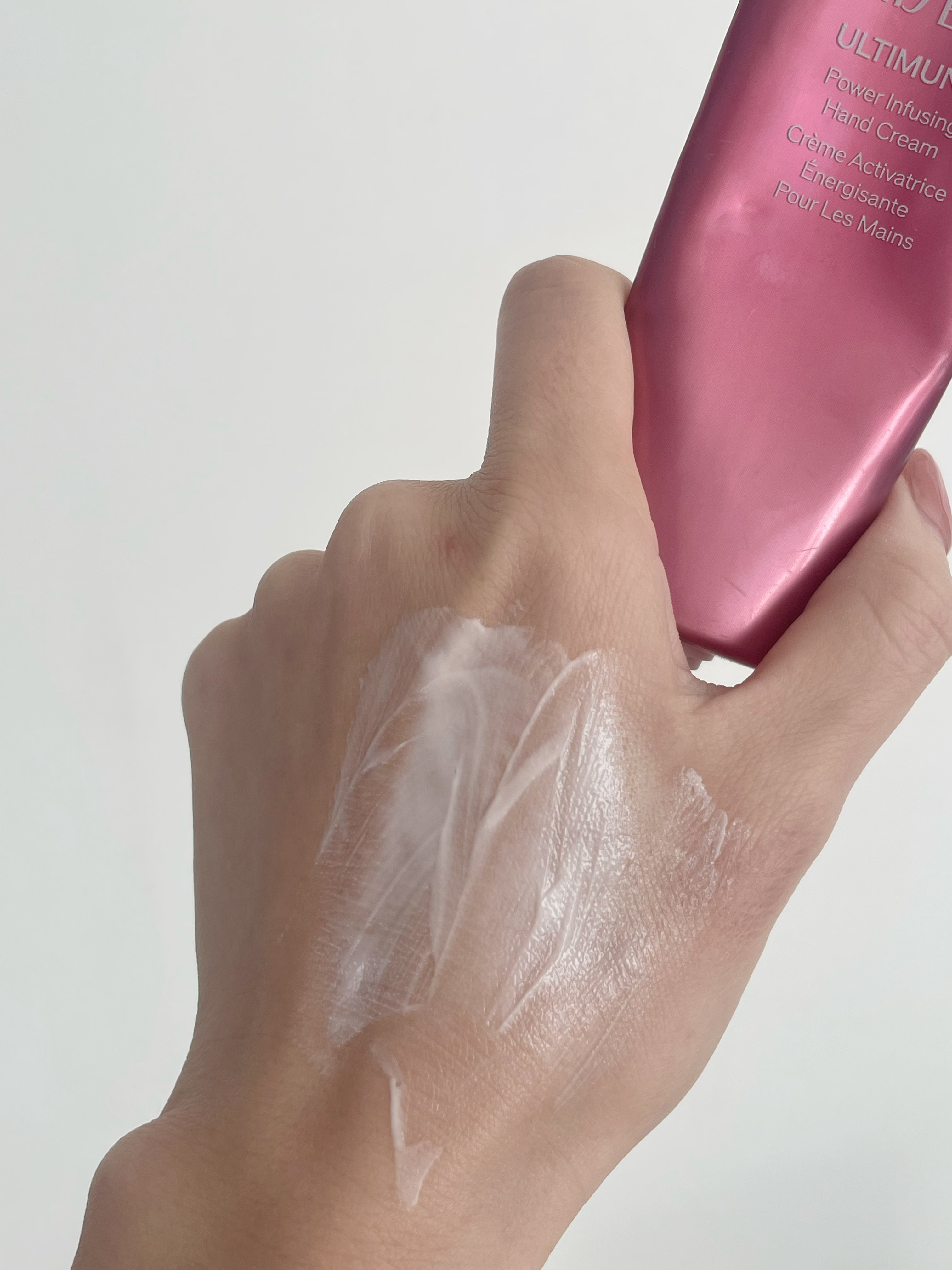 アルティミューン パワライジング ハンドクリーム/SHISEIDO/ハンドクリームを使ったクチコミ（3枚目）