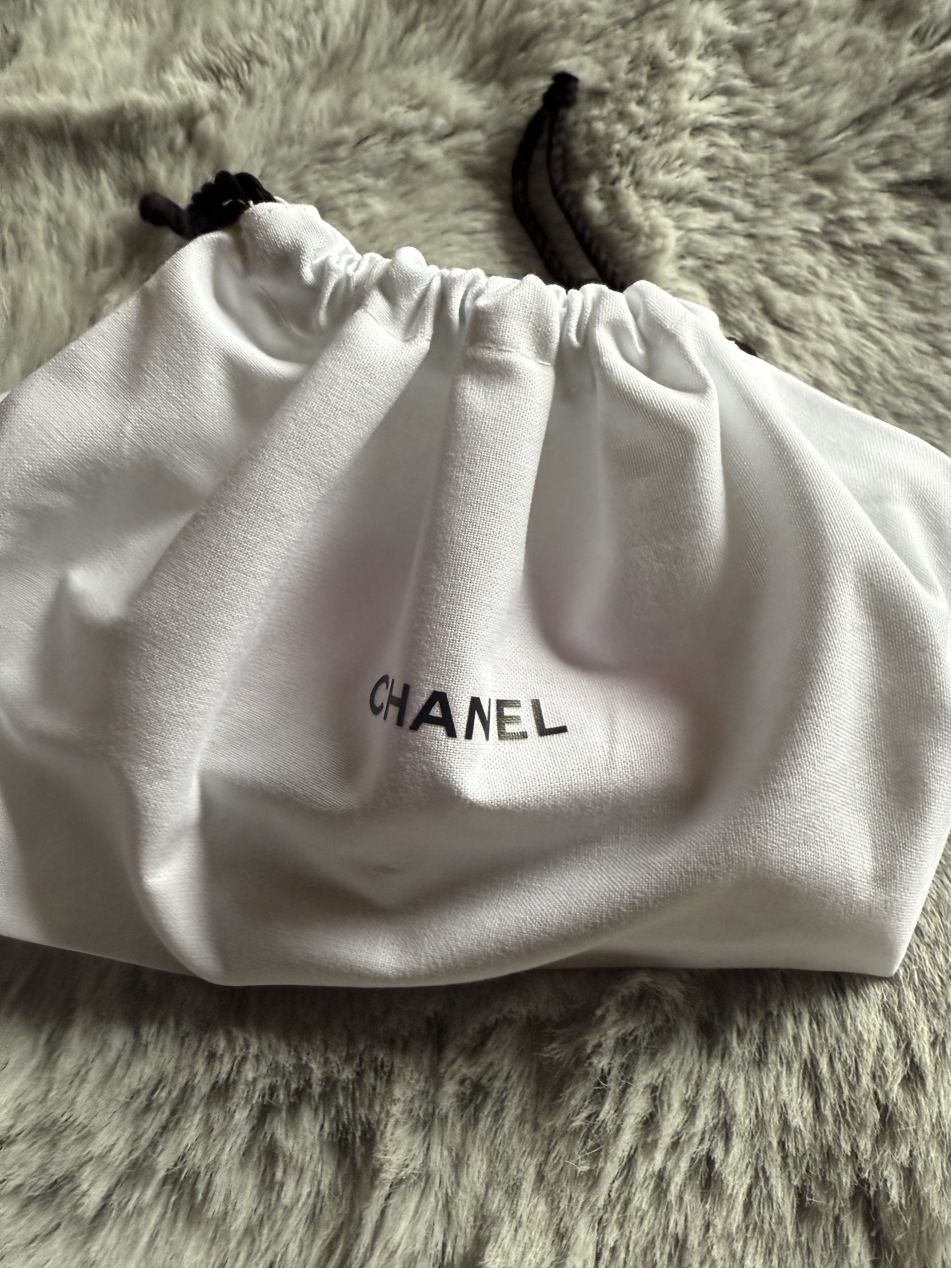 ルージュ ヌワール コンフィダンス/CHANEL/アイシャドウパレットを使ったクチコミ（2枚目）